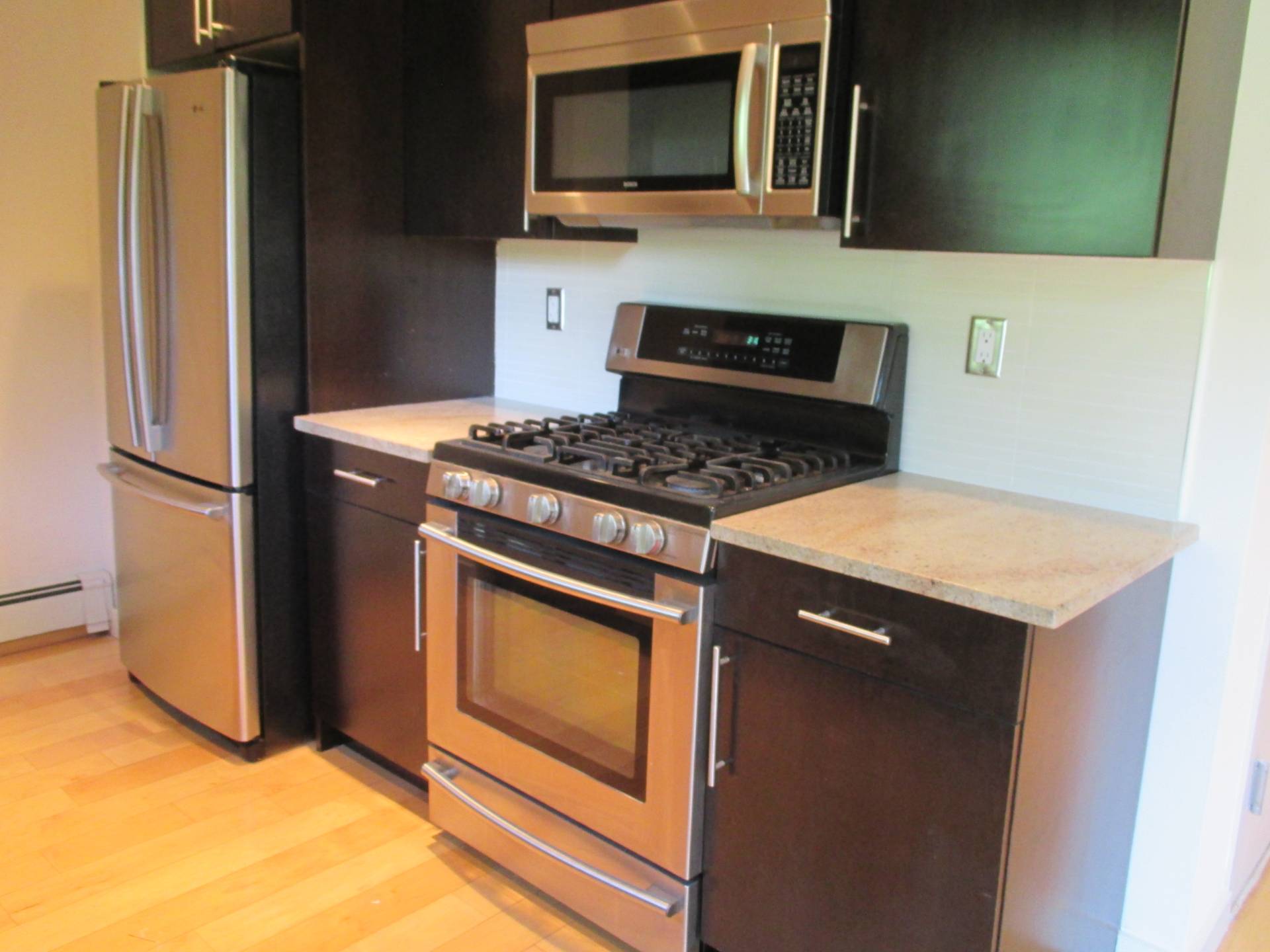 #7 photo, OLIVER STREET, ブルックリン区 Fort Hamilton , NY 11209