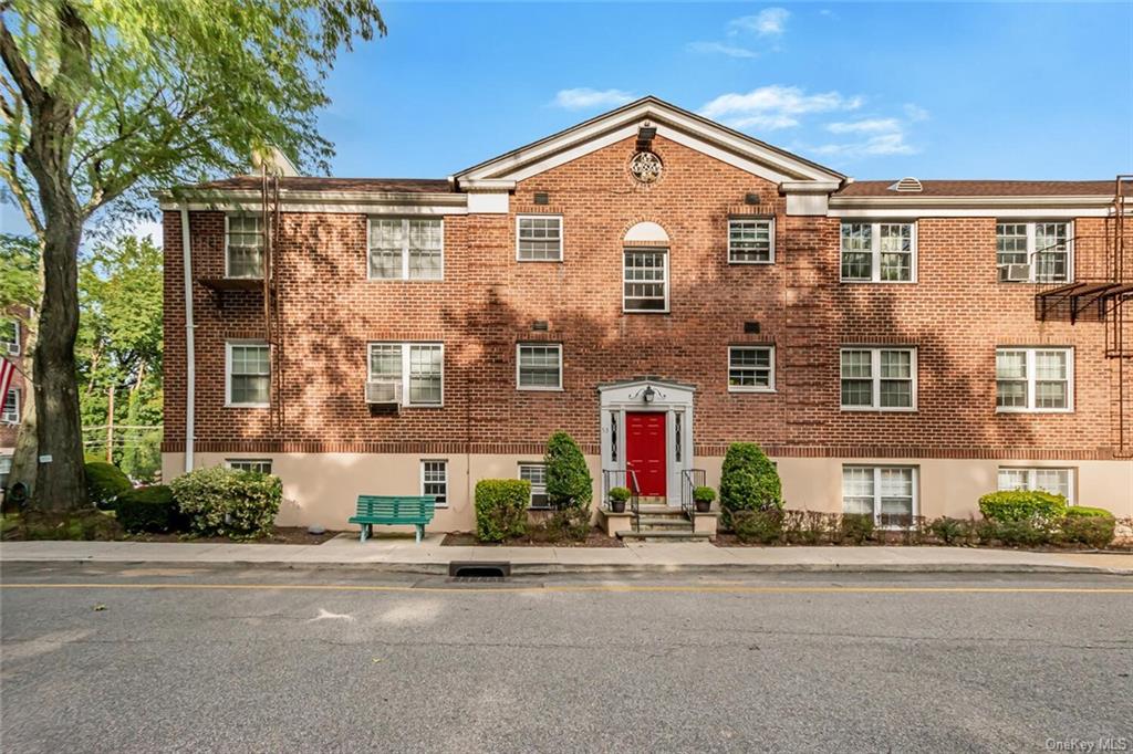 #1 photo, 53 Rockledge Road, Bronxville , NY 10708