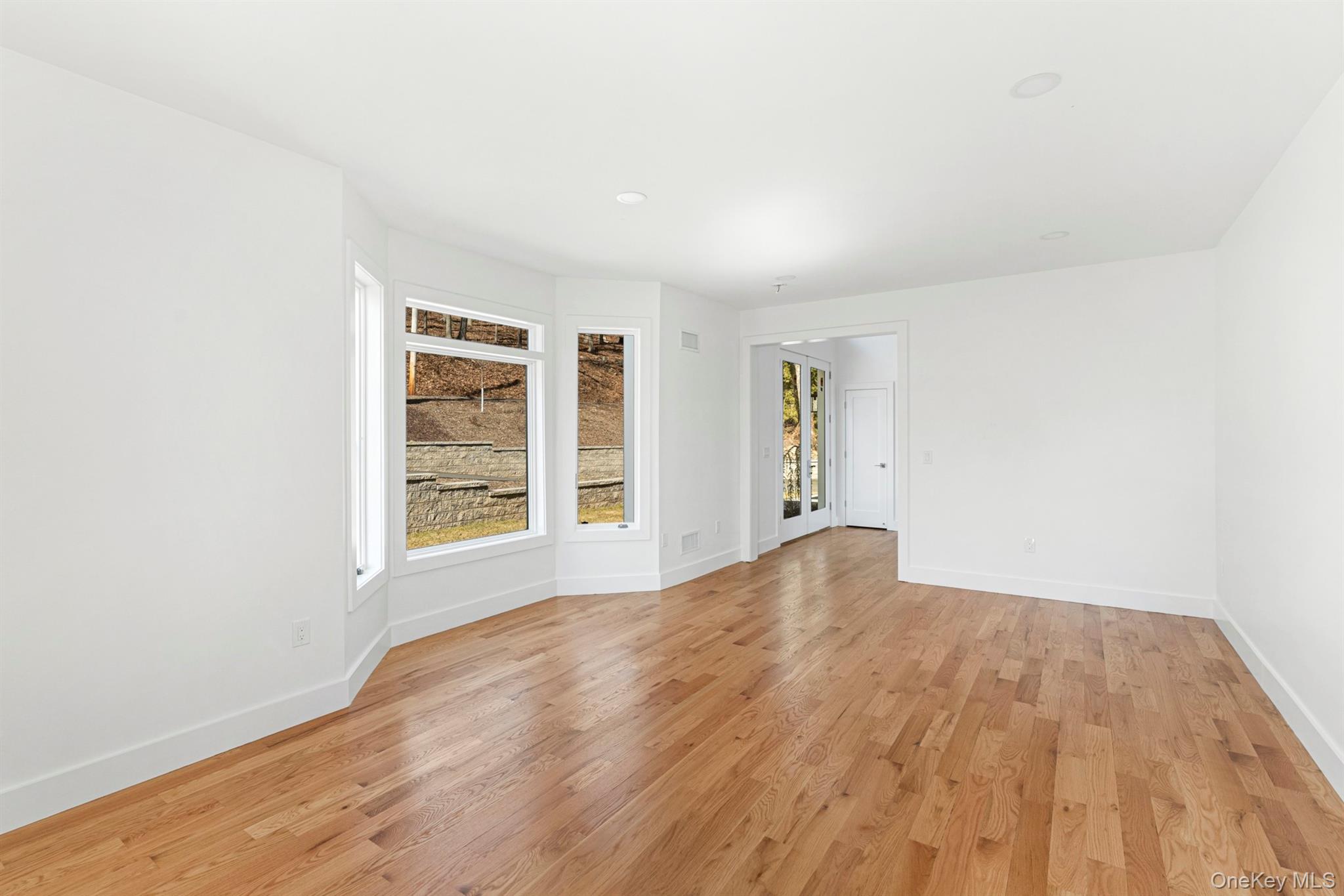 #19 photo, 199 Tweed Boulevard, Piermont , NY 10960