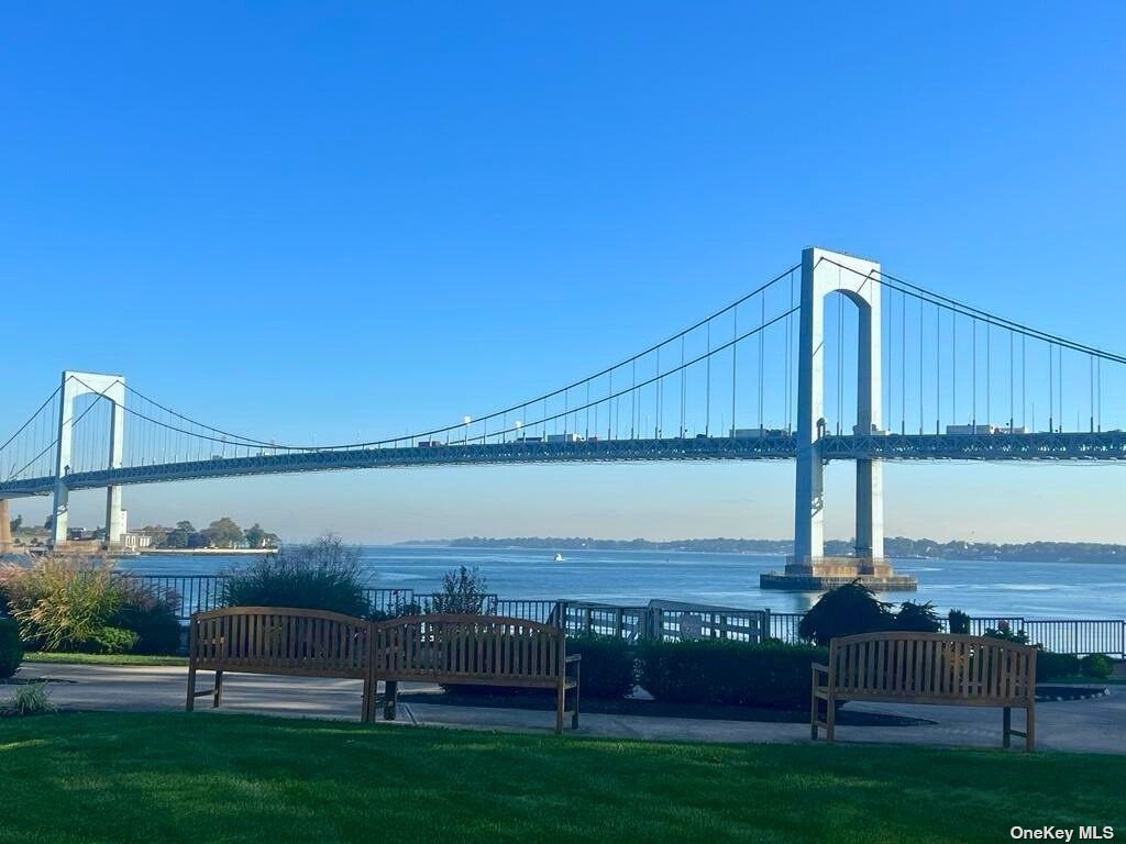 #1 photo, 162-21 Powells Cove Boulevard, 皇后区 白石镇 Whitestone , NY 11357