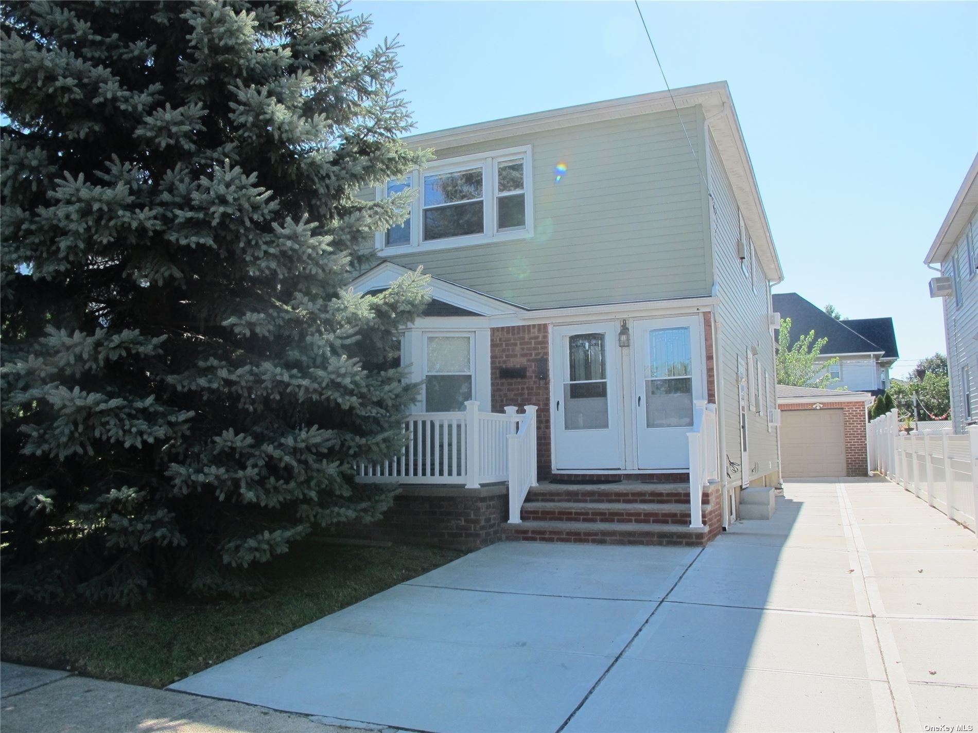 #1 photo, 12 Catherine Street, ナッソー郡 Valley Stream , NY 11581