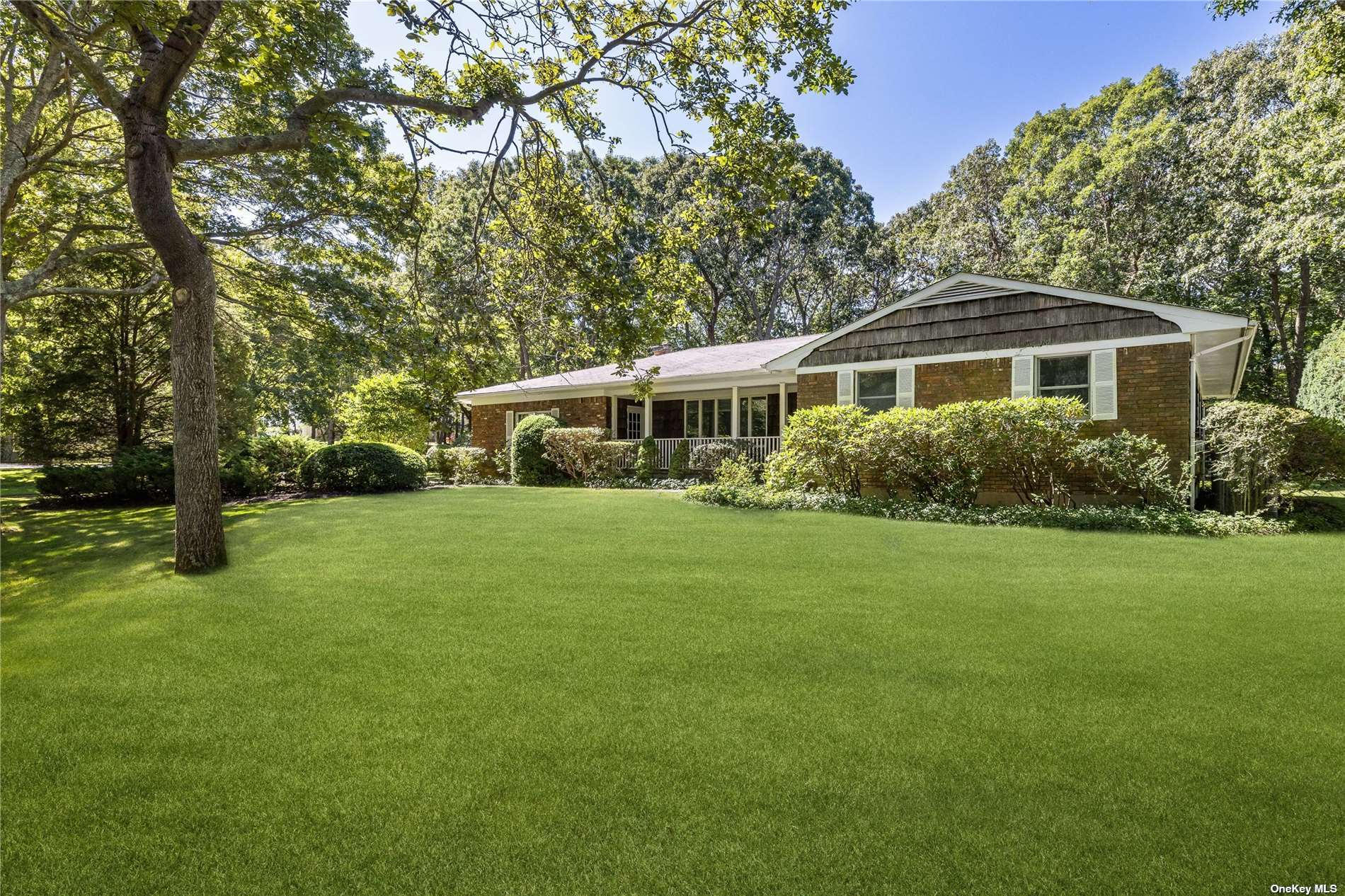 #1 photo, 1 Debbie Trail, 東長島 汉普顿 Hampton Bays , NY 11946