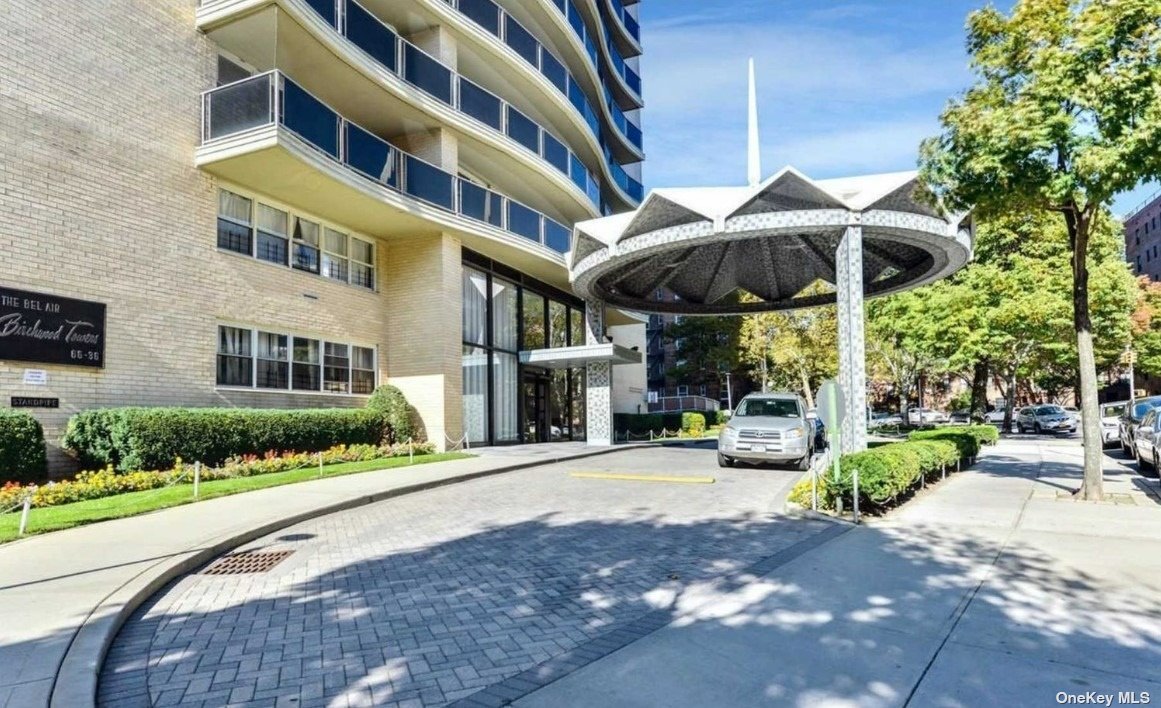 #1 photo, 66-36 Yellowstone Boulevard, 皇后区 森林小丘 Forest Hills , NY 11375