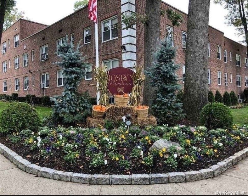 #1 photo, 17 Edwards Street, 长岛 罗斯林 Roslyn Heights , NY 11577