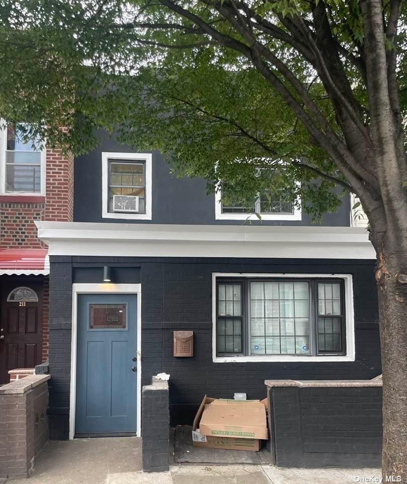 #1 photo, 213 Milford Street, 布鲁克林 Brooklyn , NY 11208