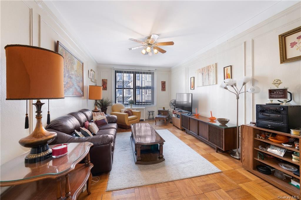 #1 photo, 870 Riverside Drive, 北曼哈顿 New York (Manhattan) , NY 10032