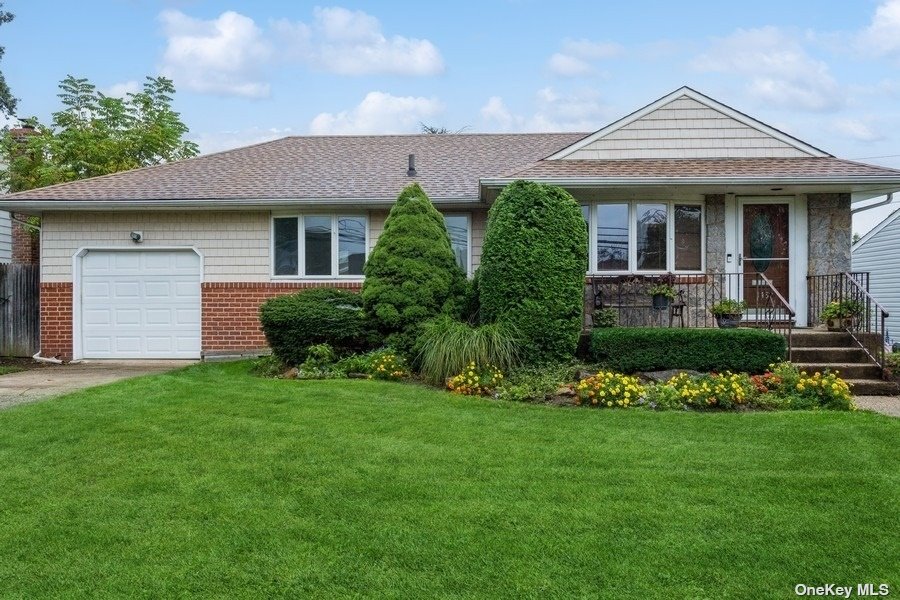 #1 photo, 143 Pollok Place, 长岛 Hicksville , NY 11801