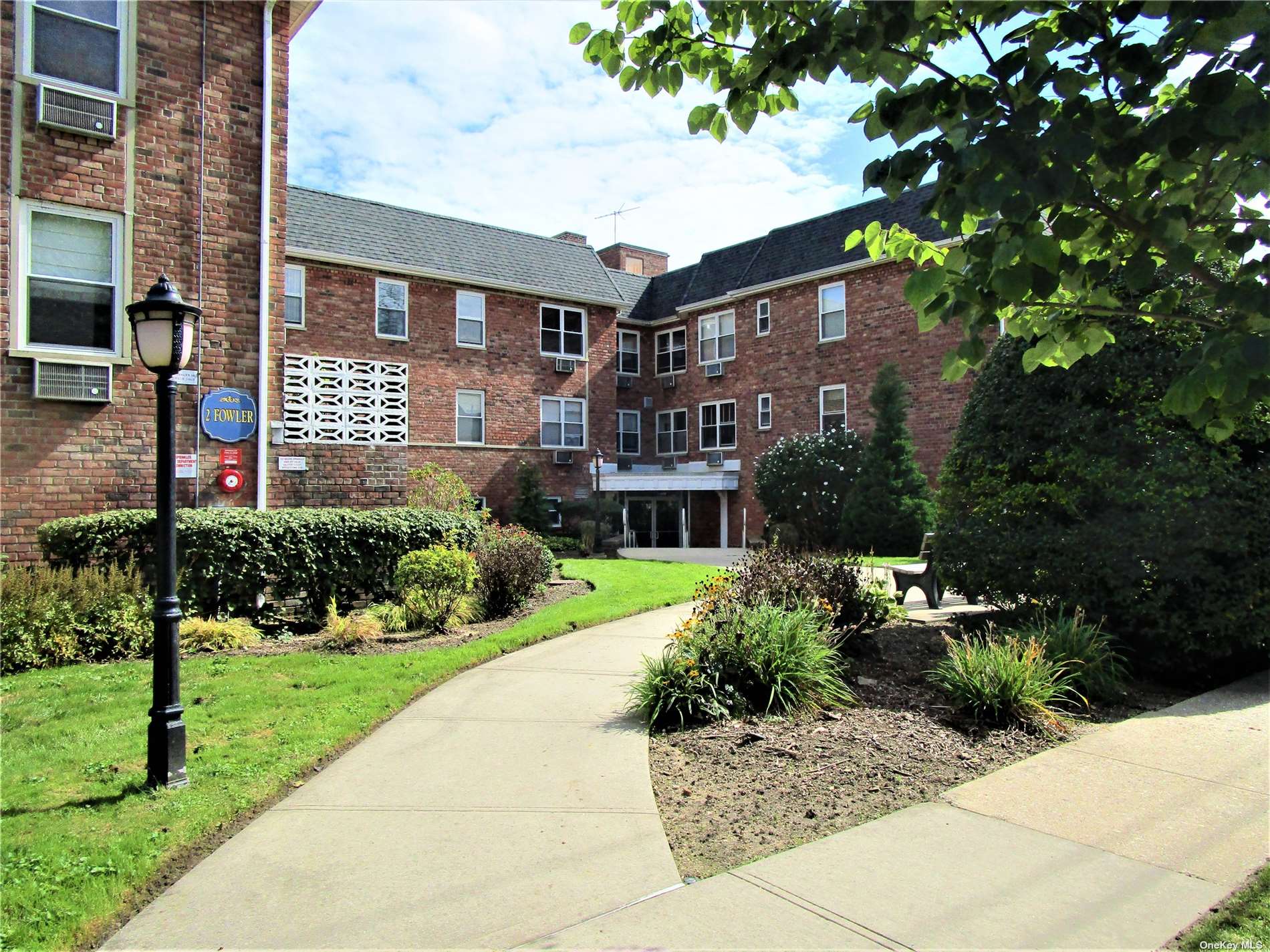 #1 photo, 2 Fowler Avenue, 长岛 Lynbrook , NY 11563