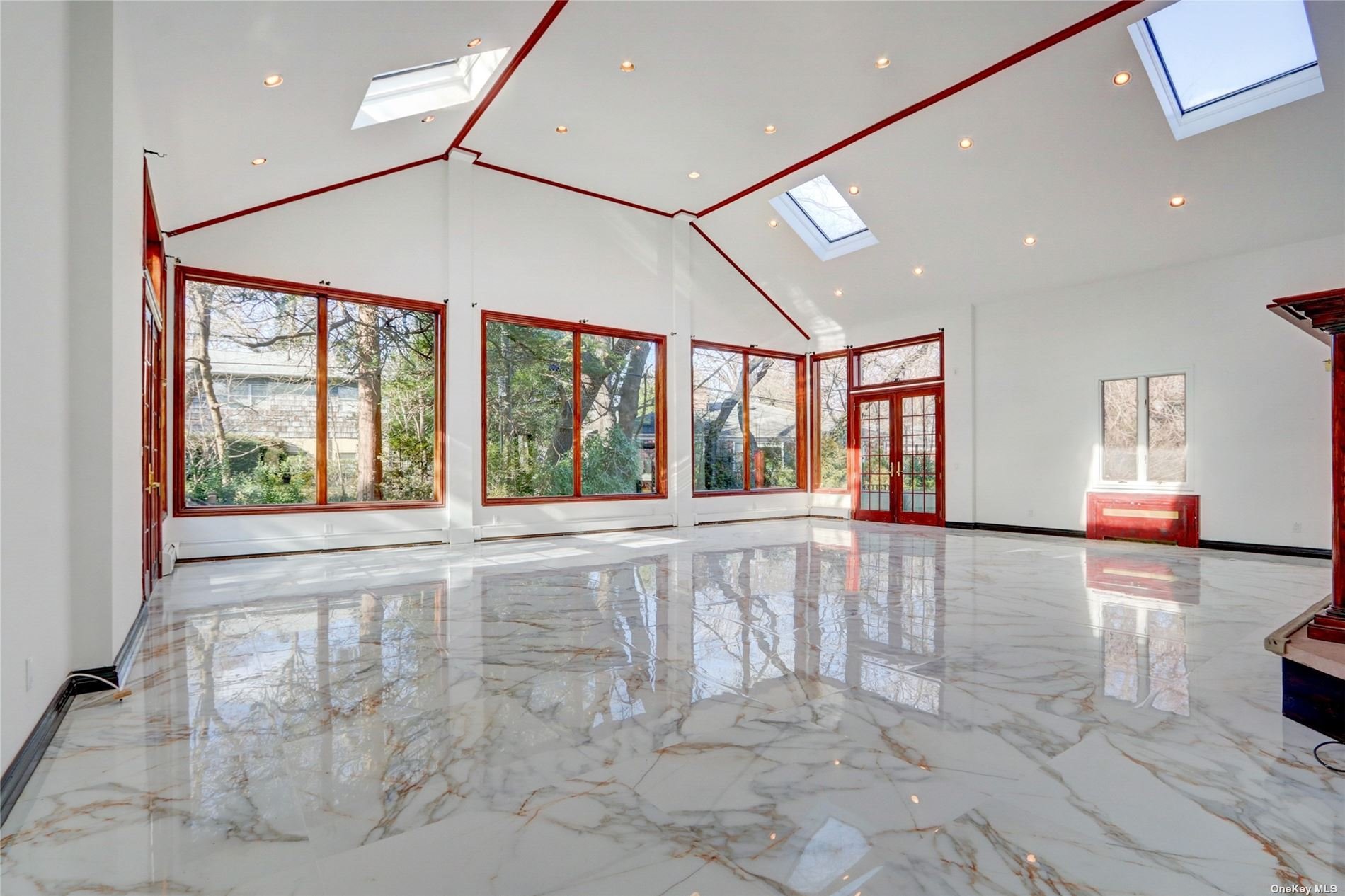 #1 photo, 18 Locust Drive, 长岛 大颈 Great Neck , NY 11021