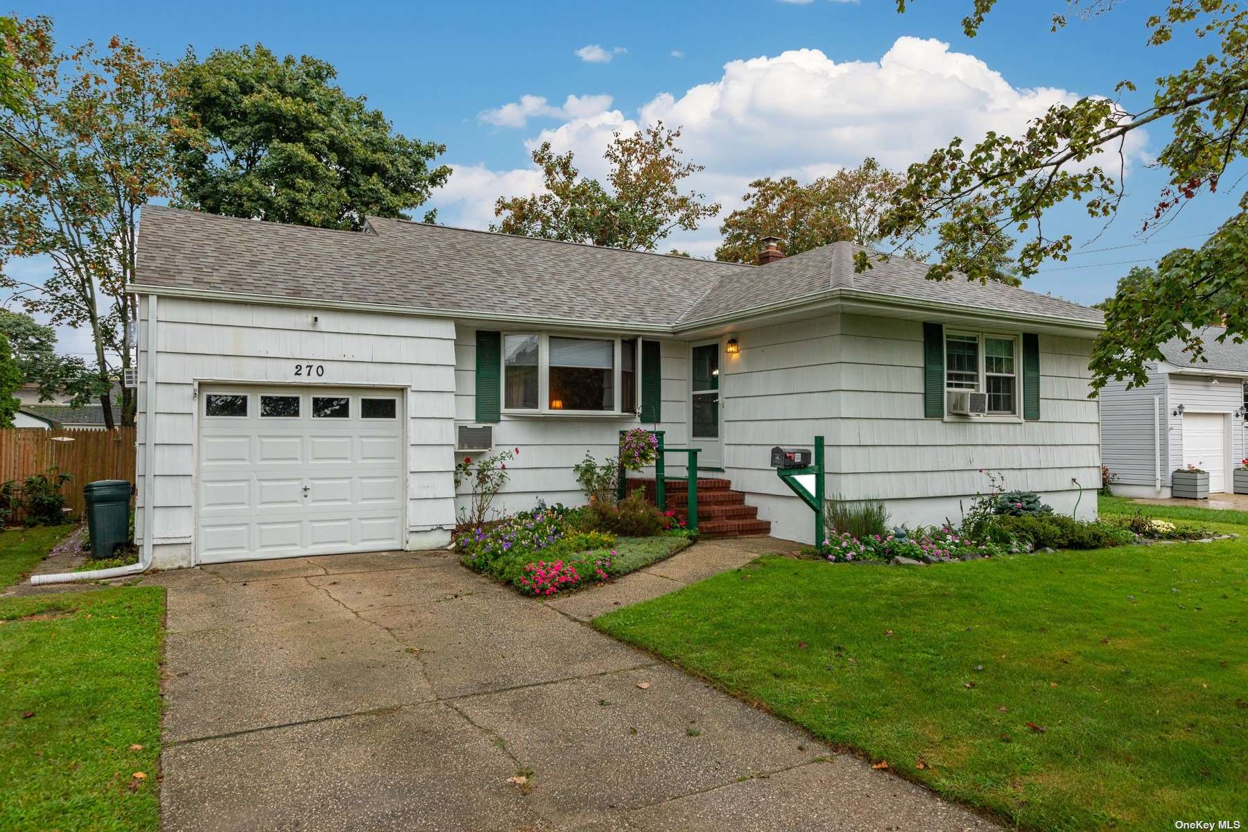 #1 photo, 270 Nevada Street, Lindenhurst , NY 11757