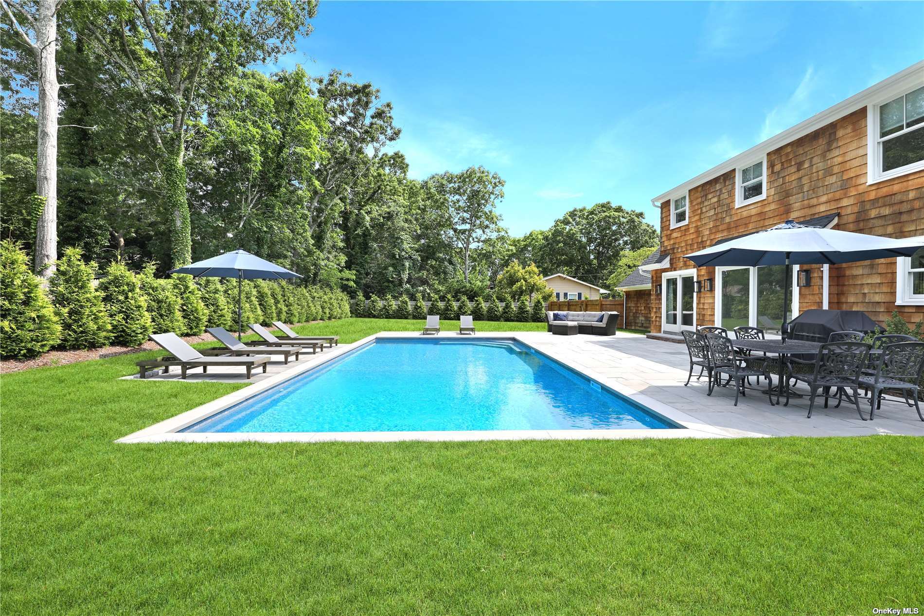 #1 photo, 16 Pin Oak Lane, 东长岛 汉普顿 Westhampton Beach , NY 11978