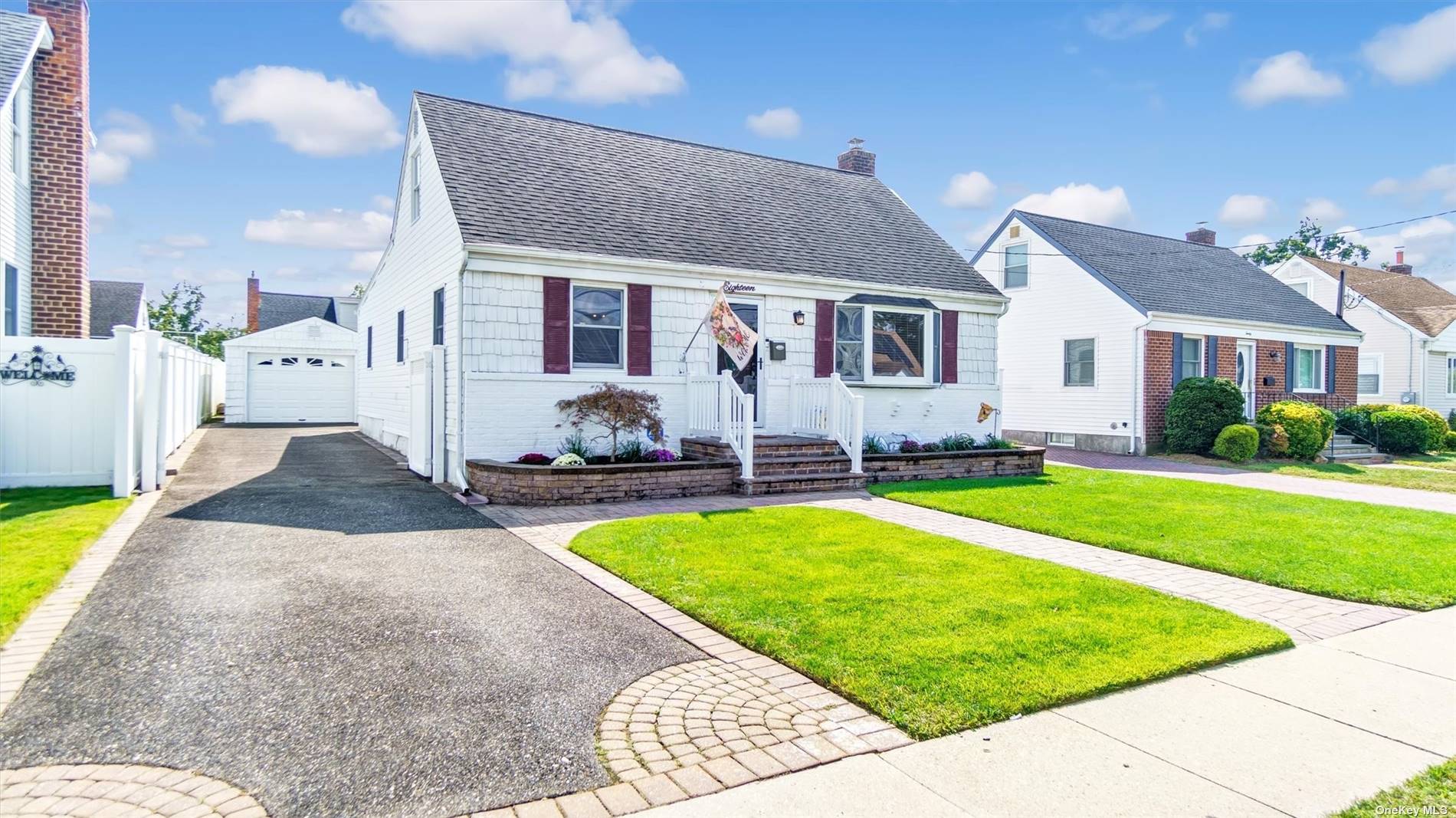 #1 photo, 18 Sunset Avenue, 长岛 Farmingdale , NY 11735