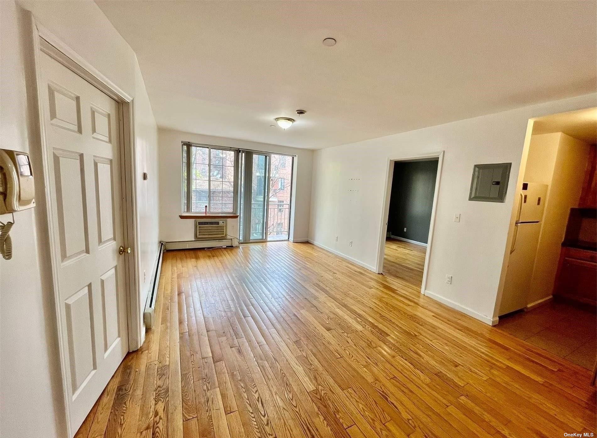 #1 photo, 132-37 Pople Avenue, 法拉盛 Flushing , NY 11355