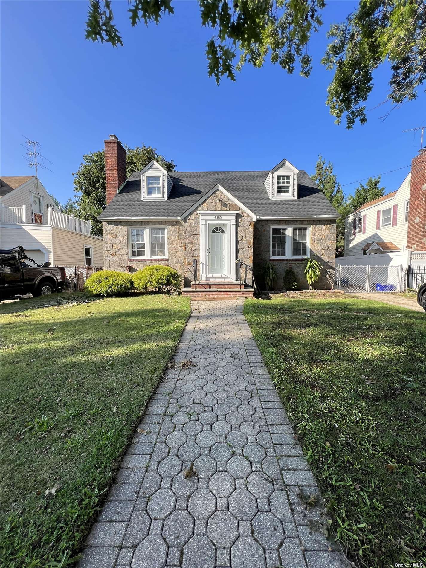 #1 photo, 659 Garfield Road, 长岛 North Baldwin , NY 11510