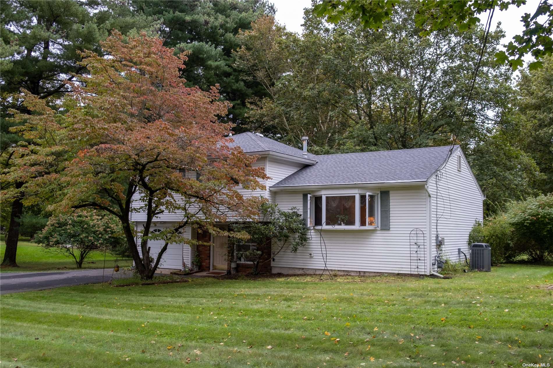 #1 photo, 647 New Hempstead Road, Spring Valley , NY 10977