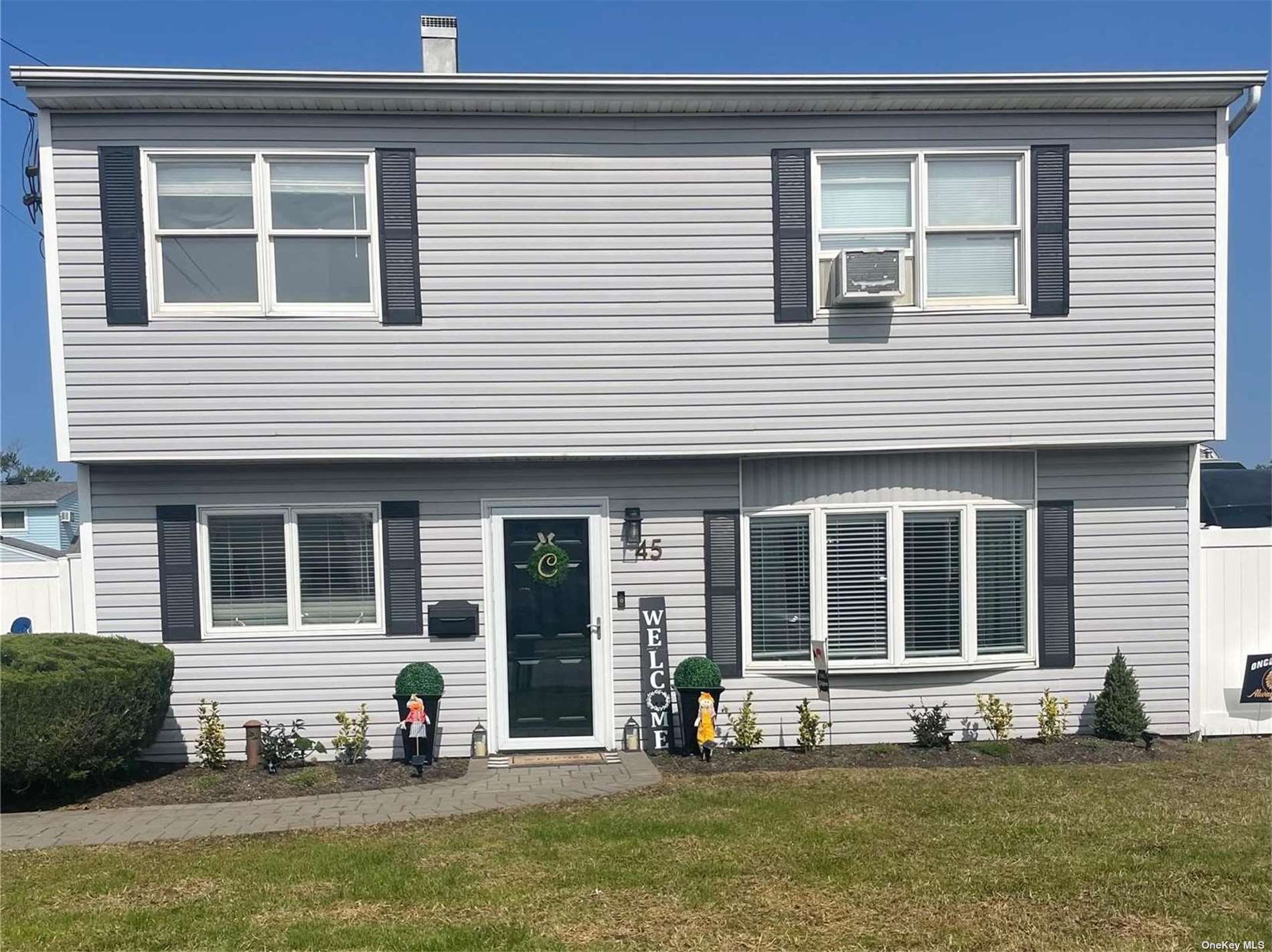 #1 photo, 45 Harrison Place, 長島 Massapequa , NY 11758