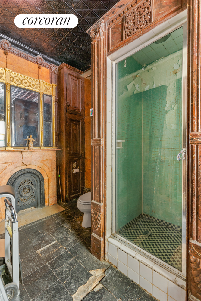 #7 photo, 35 STUYVESANT Street, East Village , NY 10003