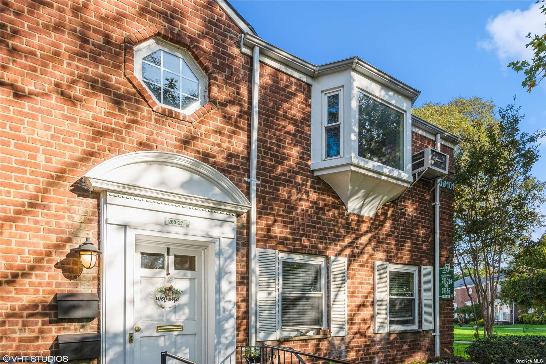 #1 photo, 260-27 73 Avenue, Glen Oaks , NY 11004