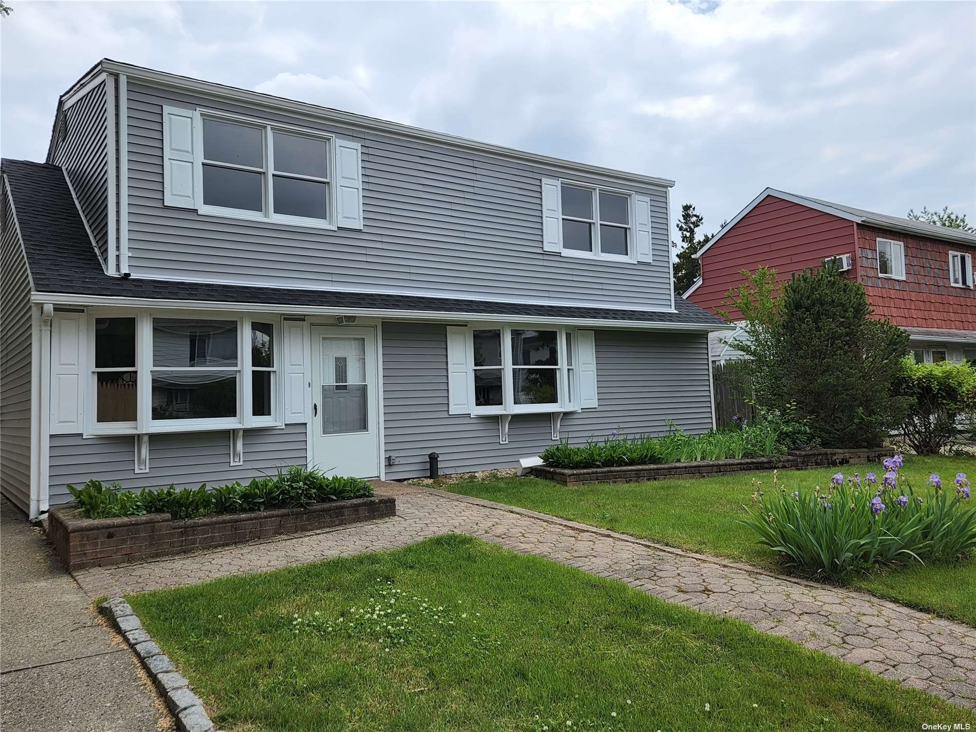 #1 photo, 39 Vernon Street, 长岛 Plainview , NY 11803