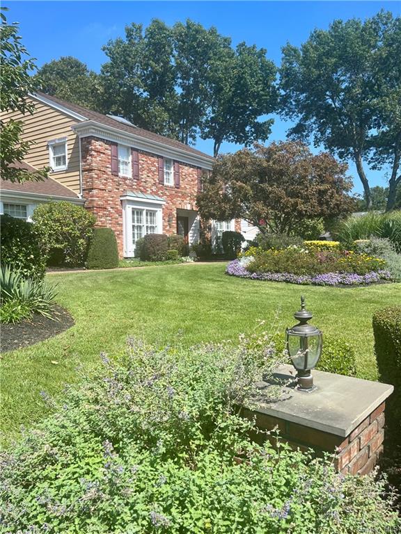 #1 photo, 33 Ashford Drive, 东长岛 Bohemia , NY 11716