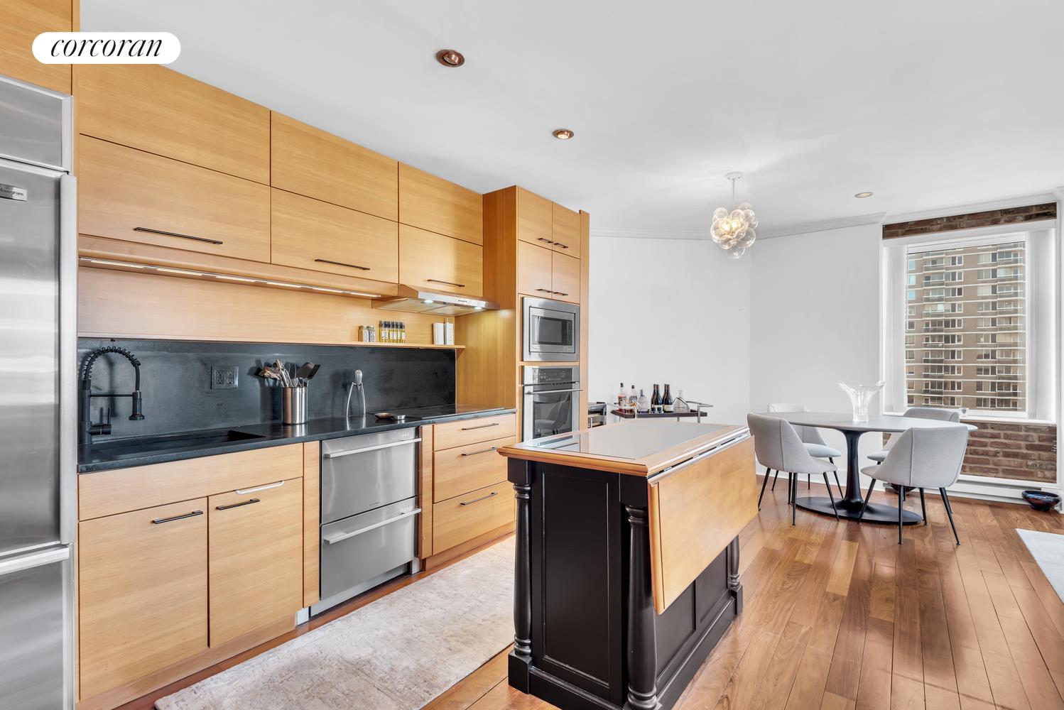 #1 photo, 1601 3RD Avenue, 曼哈顿 上东城 Yorkville , NY 10128