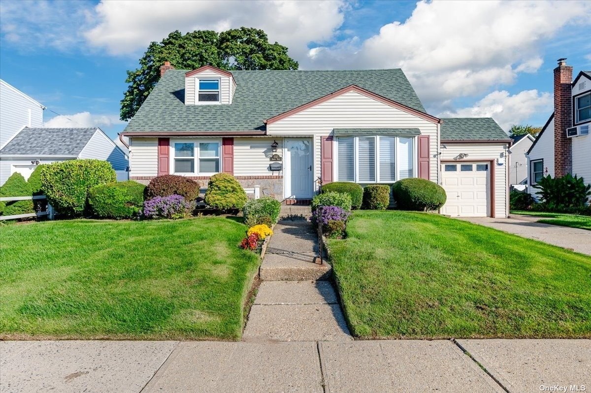 #1 photo, 2747 Rowehl Drive, East Meadow , NY 11554