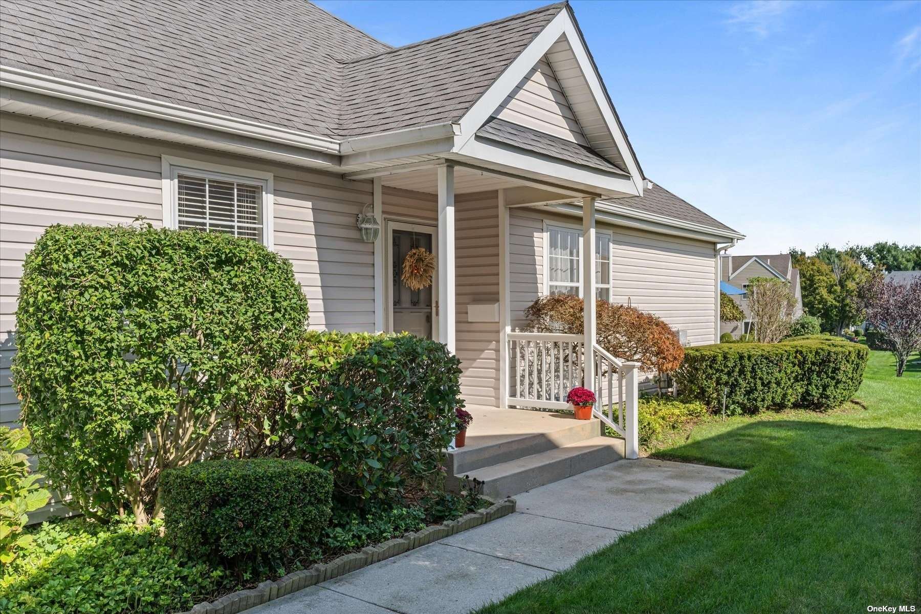 #1 photo, 89 Saddle Lakes Drive, 東長島 Riverhead , NY 11901