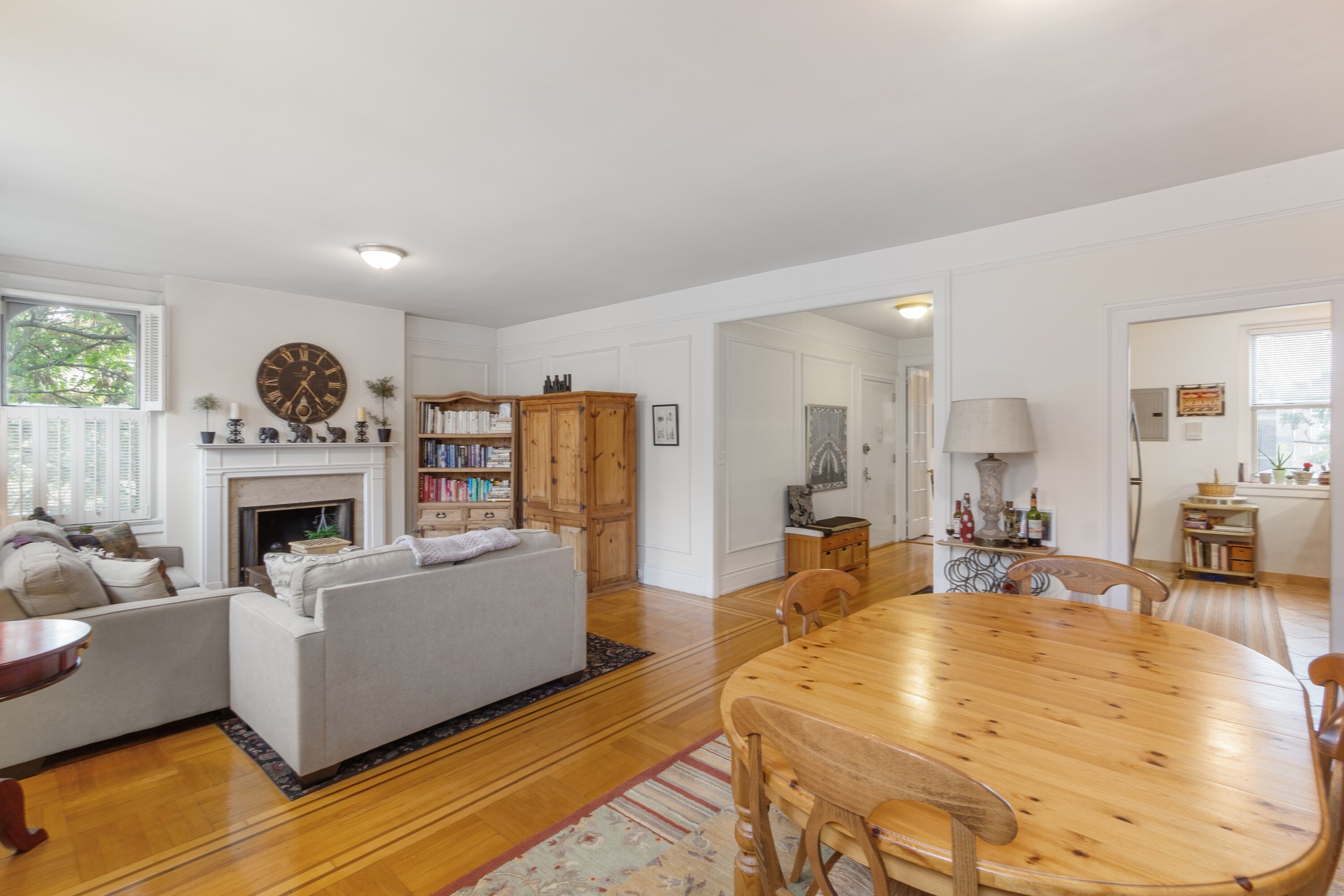 #1 photo, 37-16 80th Street, 皇后区 杰克逊高地 Jackson Heights , NY 11372