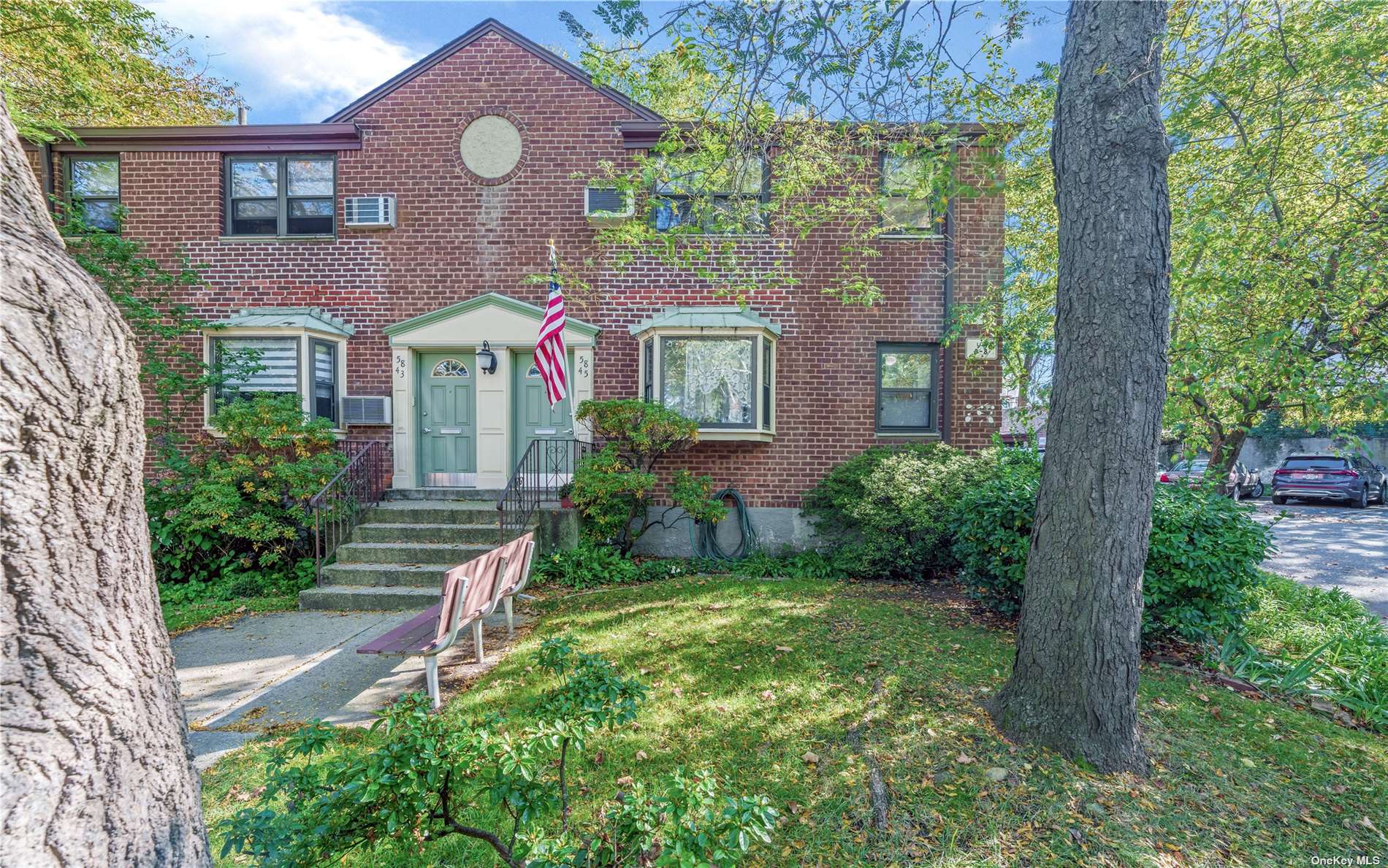 #1 photo, 58-45 246th Crescent, 皇后区 道格拉斯顿 Douglaston , NY 11362