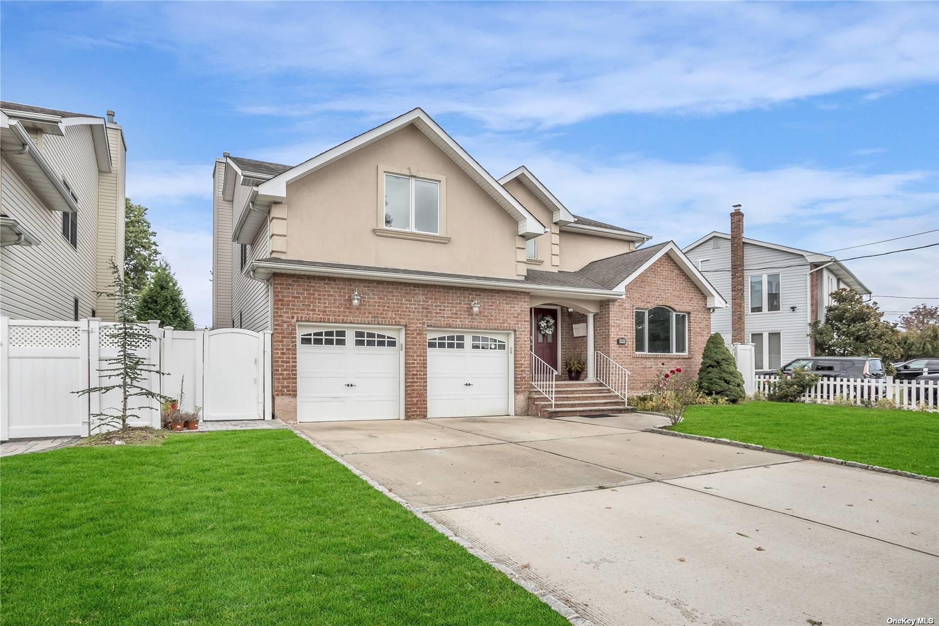 #1 photo, 3865 Miller Place, 长岛 Levittown , NY 11756