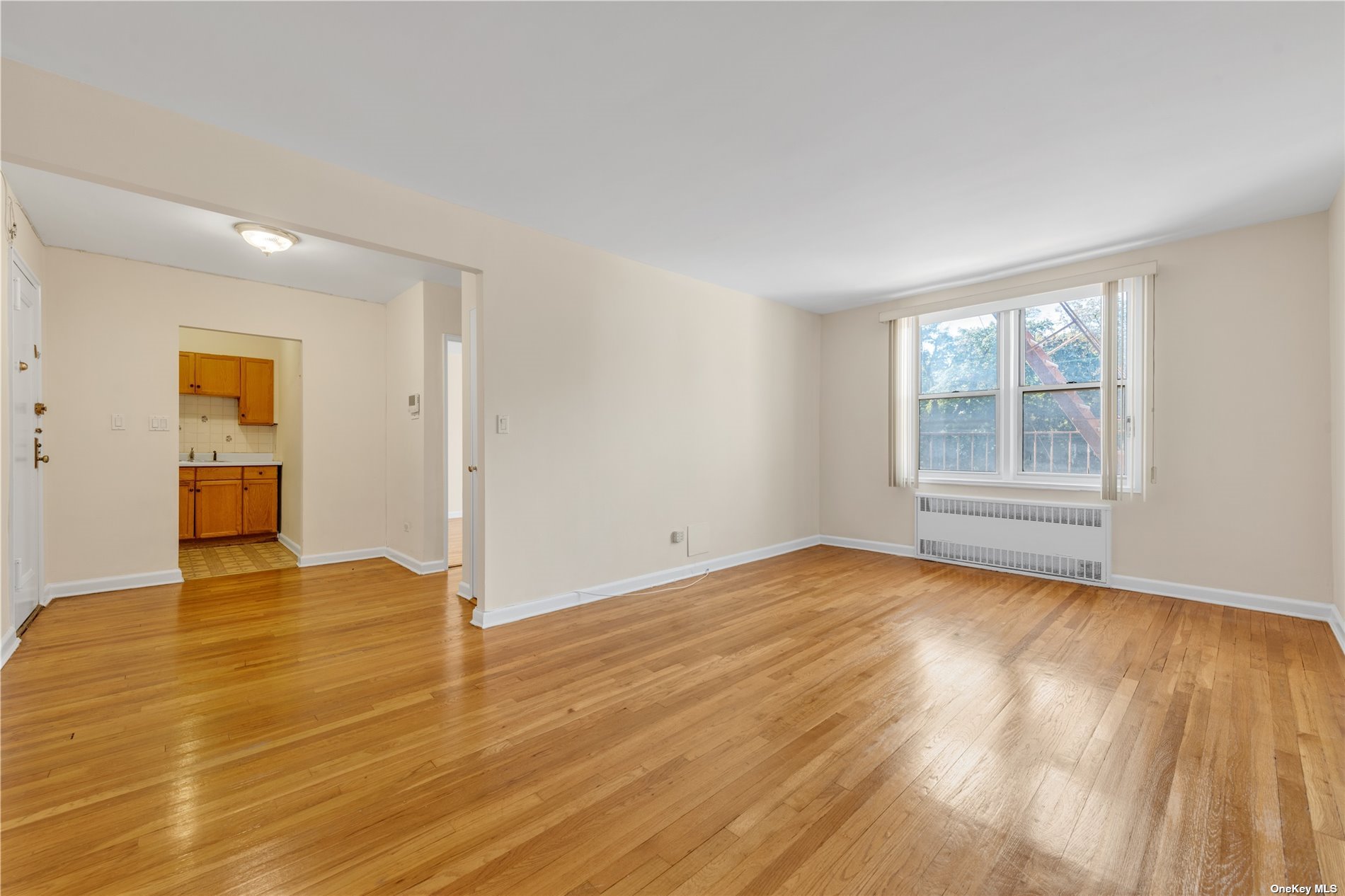 #1 photo, 82-40 Austin Street, 皇后区 秋园 Kew Gardens , NY 11415