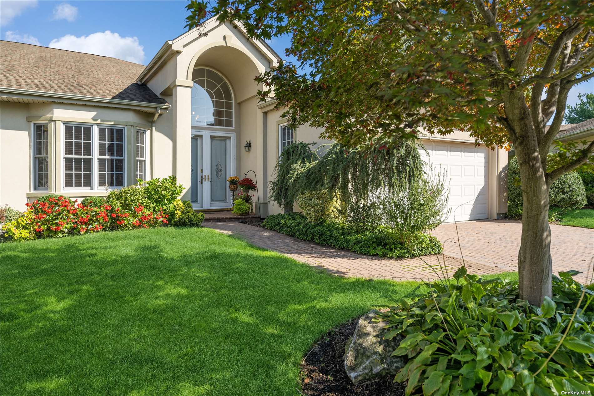 #1 photo, 290 Madeira Boulevard, Melville , NY 11747