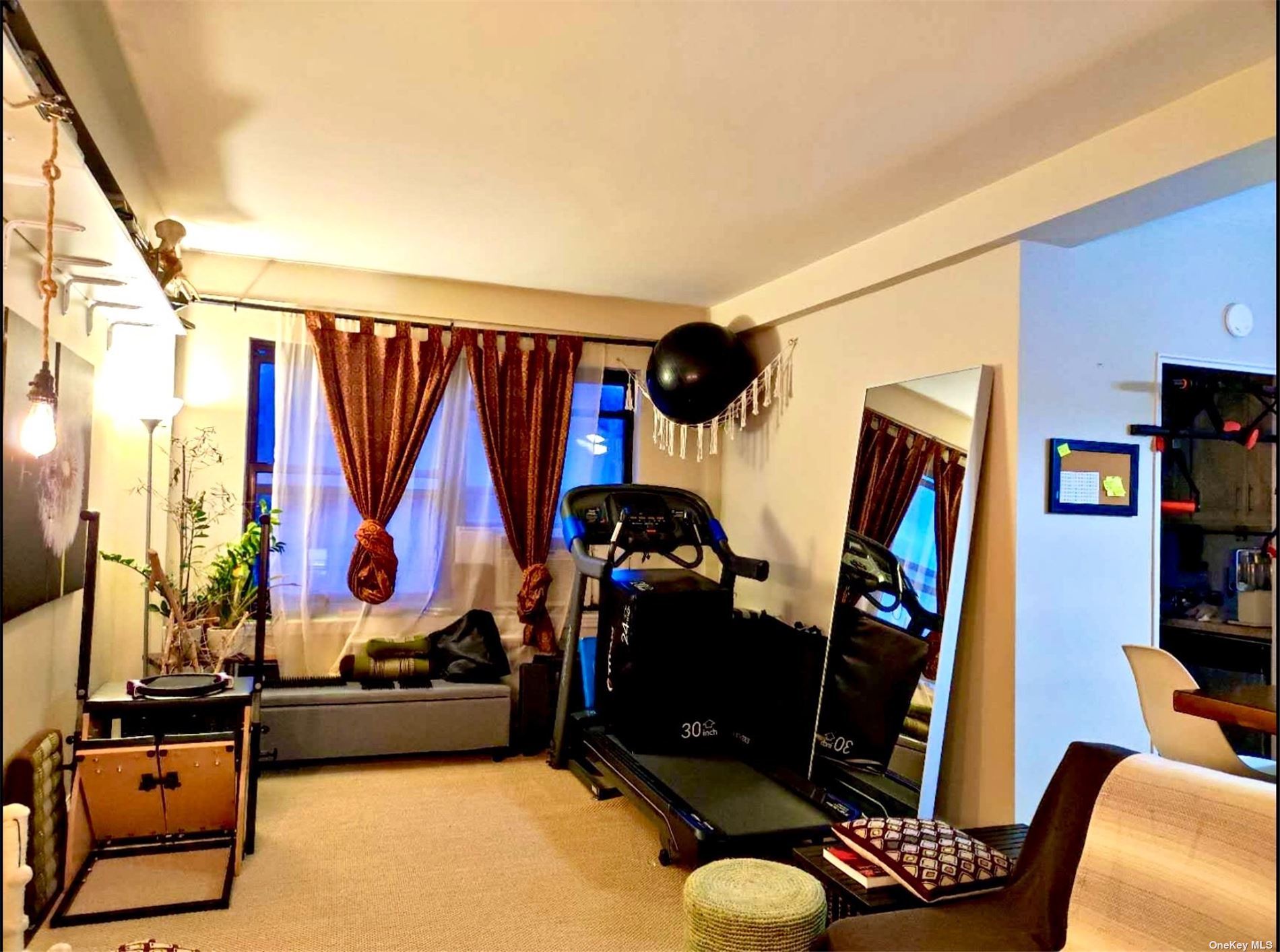 #1 photo, 99-72 66 Road, 皇后区 雷哥公园 Rego Park , NY 11374