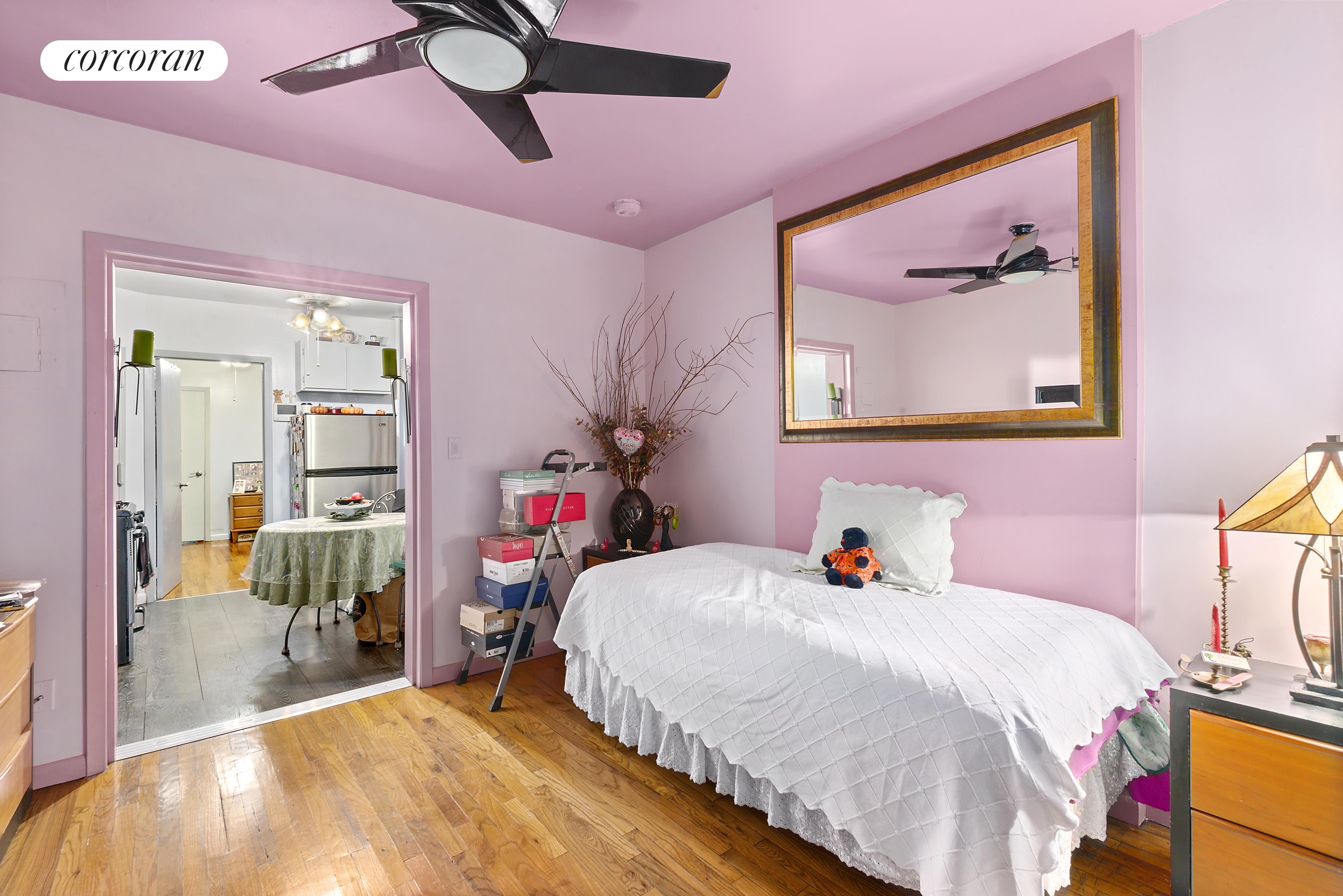 #1 photo, 323 West 43rd Street 2FE, 曼哈顿 中城西区 Hells Kitchen , NY 10036