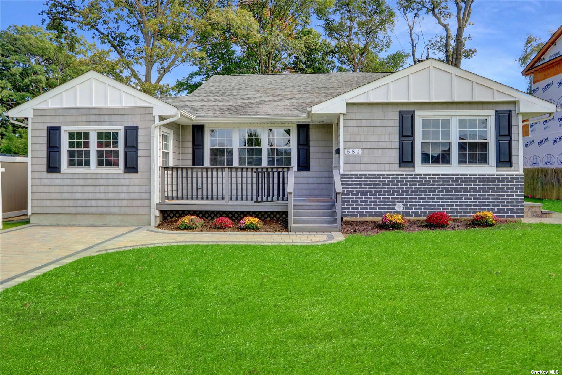 #1 photo, 581 Rockne Avenue, Massapequa Park , NY 11762