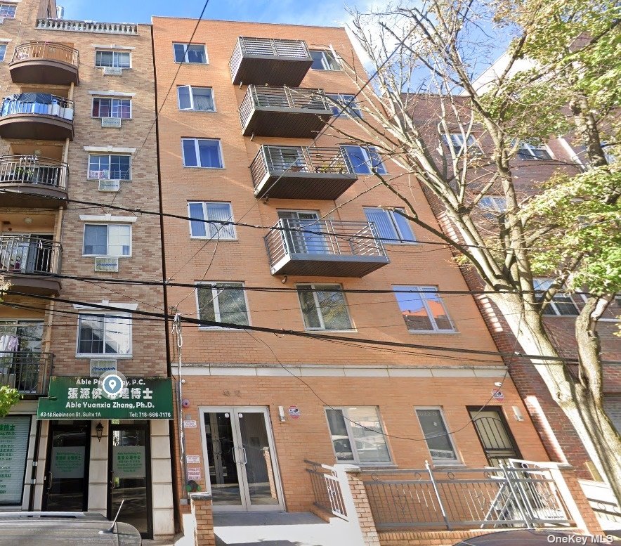 #1 photo, 43-12 Robinson Street, クイーンズ区 Flushing , NY 11355