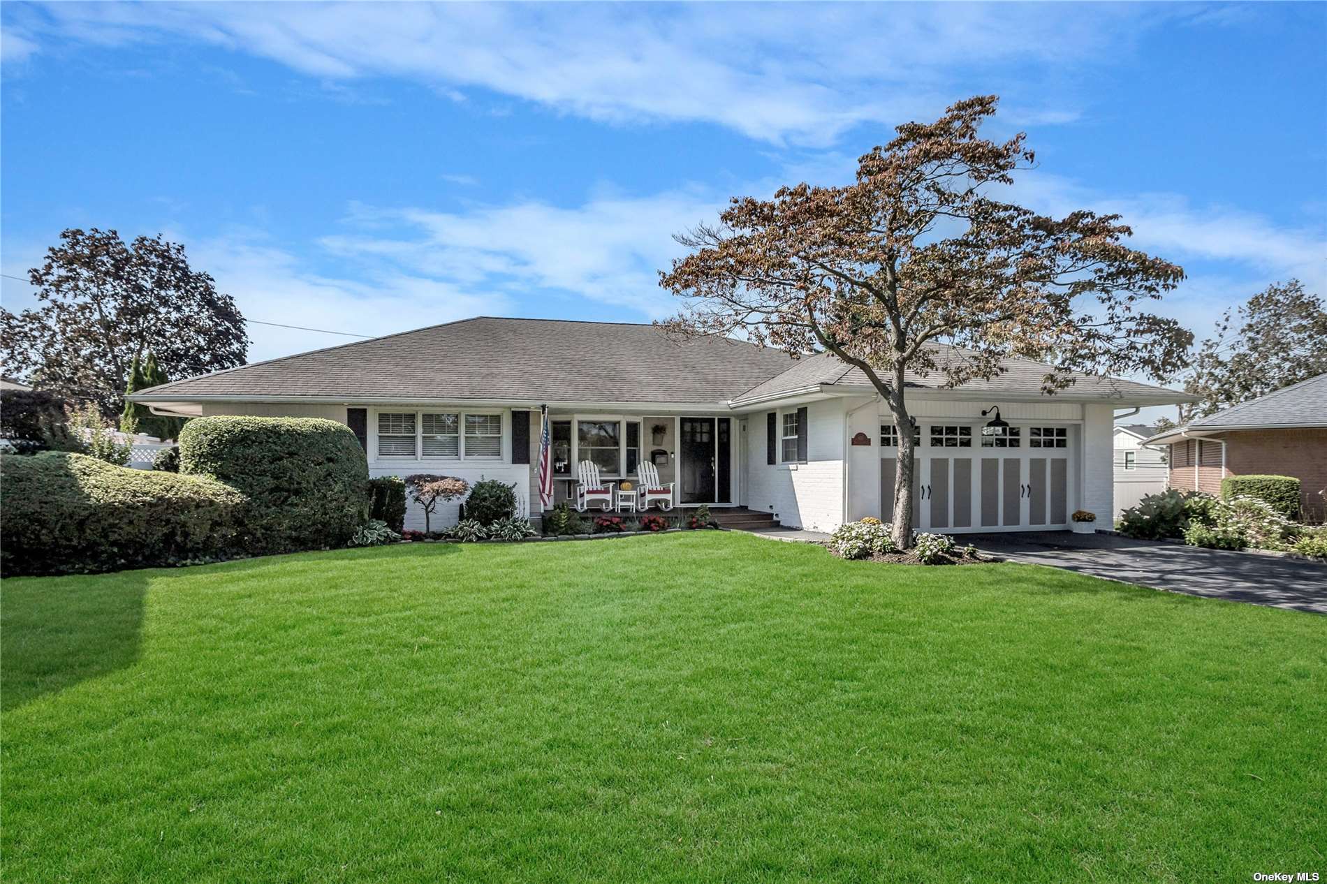 #1 photo, 615 Kathleen Place, 长岛 西布雷 Westbury , NY 11590