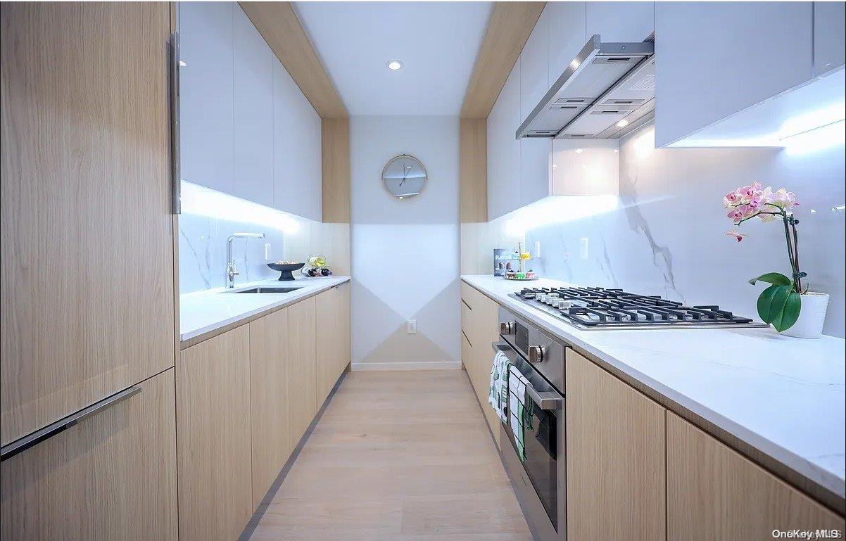 #1 photo, 40-22 61st Street, 皇后区 木边 Woodside , NY 11377