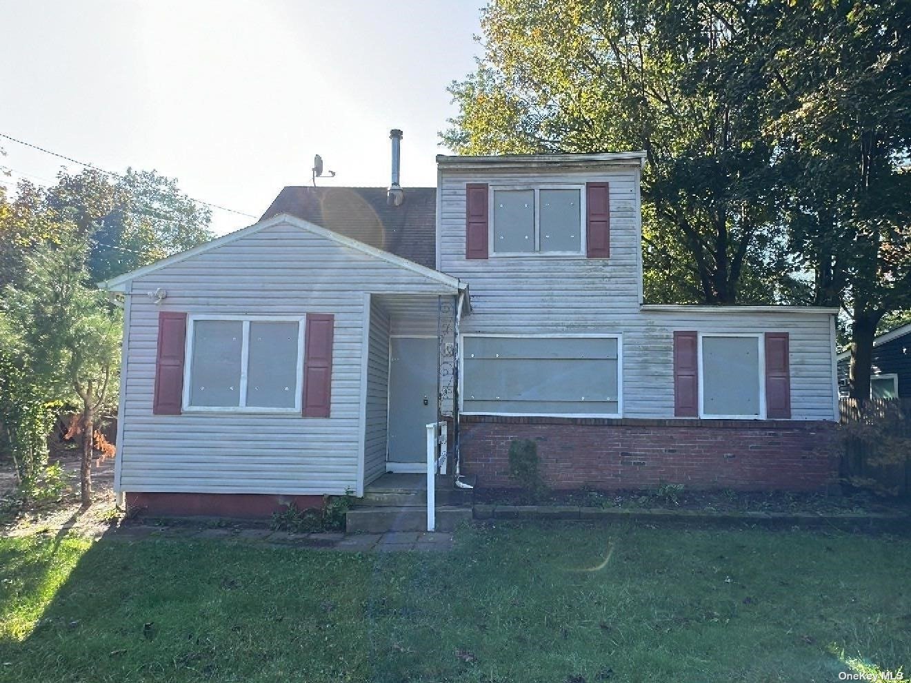 #1 photo, 37 E Halley Lane, 东长岛 Central Islip , NY 11722