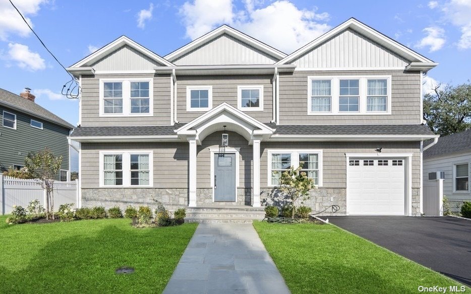 #1 photo, 138 Evelyn Avenue, ناسو Westbury , NY 11590