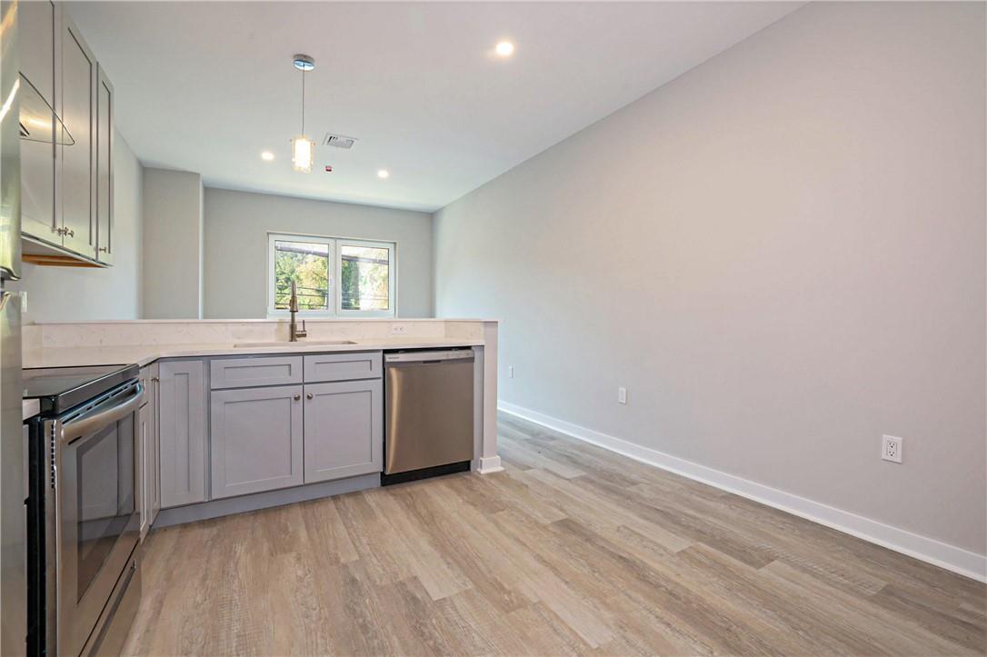 #13 photo, 500 Commerce Street, Hawthorne , NY 10532