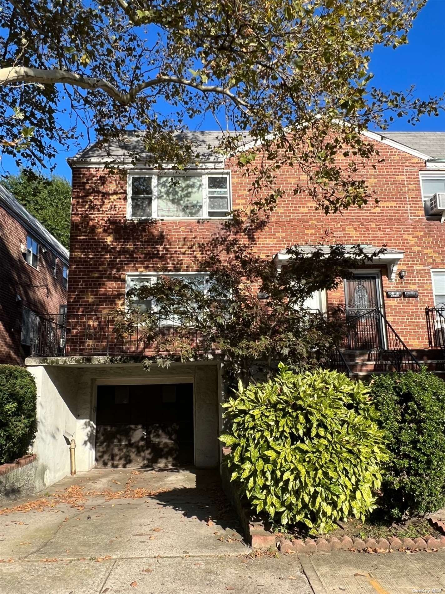 #1 photo, 43-23 216 Street, 皇后区 贝塞 Bayside , NY 11361