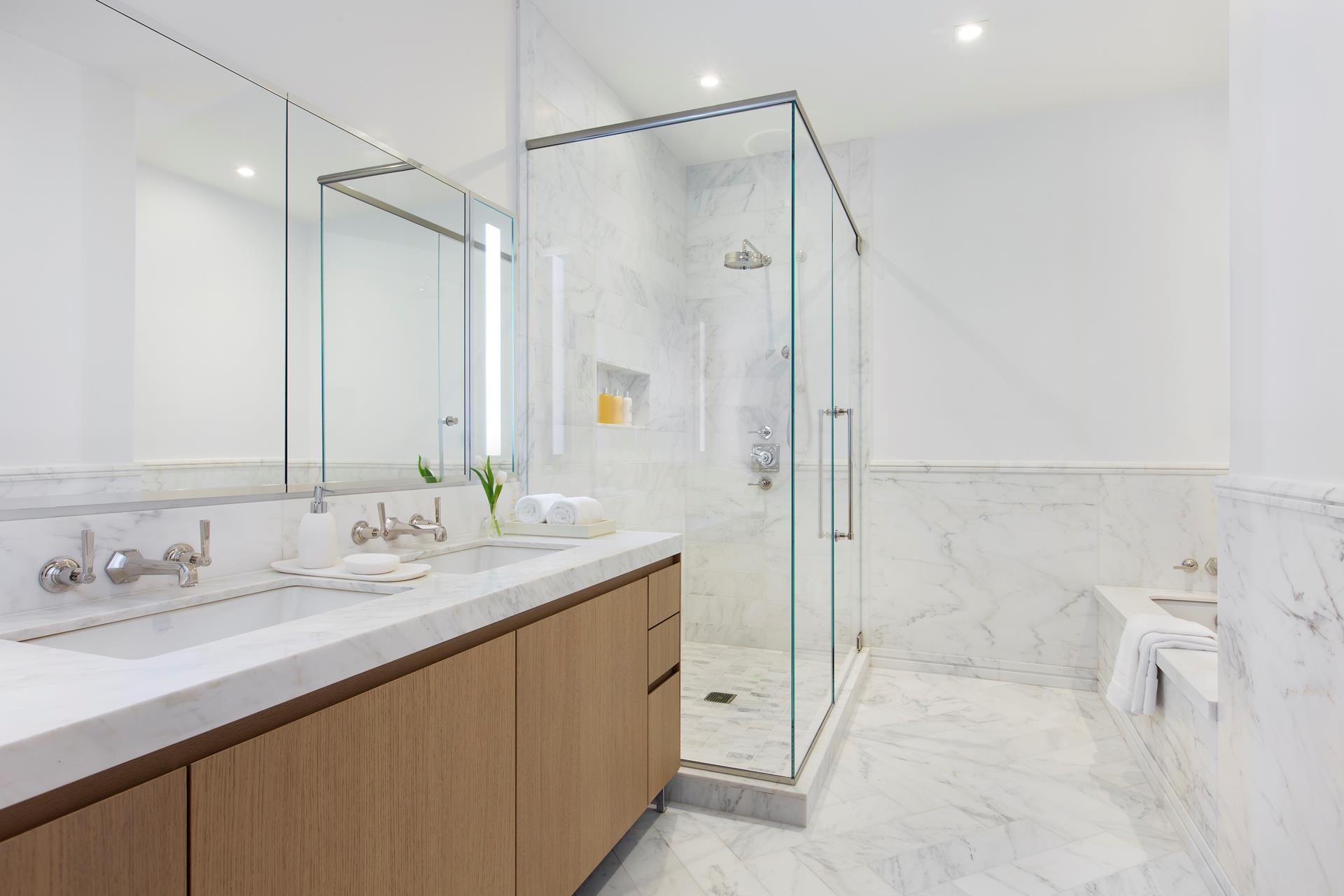 #6 photo, 215 E 19TH Street, マンハッタン Gramercy Park , NY 10003