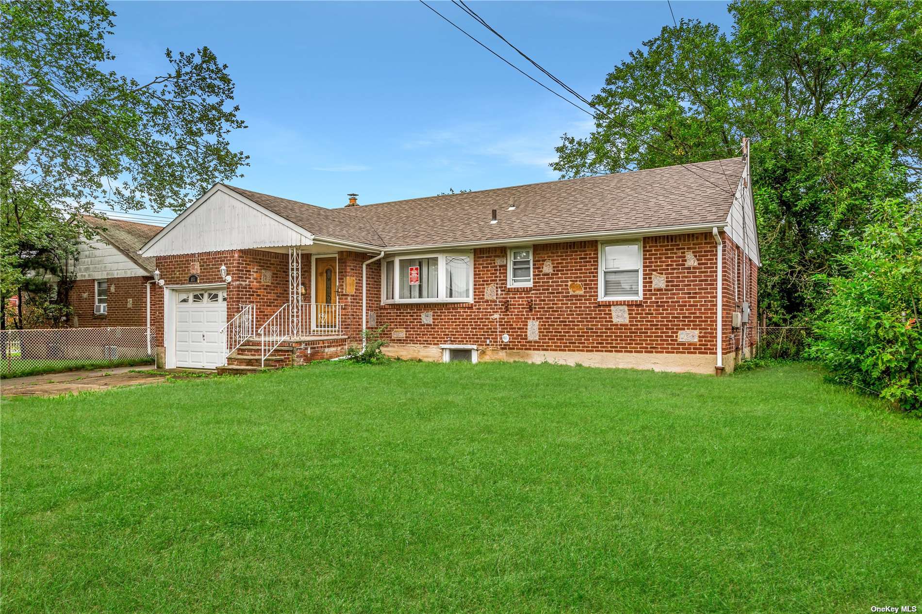 #1 photo, 166 Millburn Avenue, 长岛 Hempstead , NY 11550