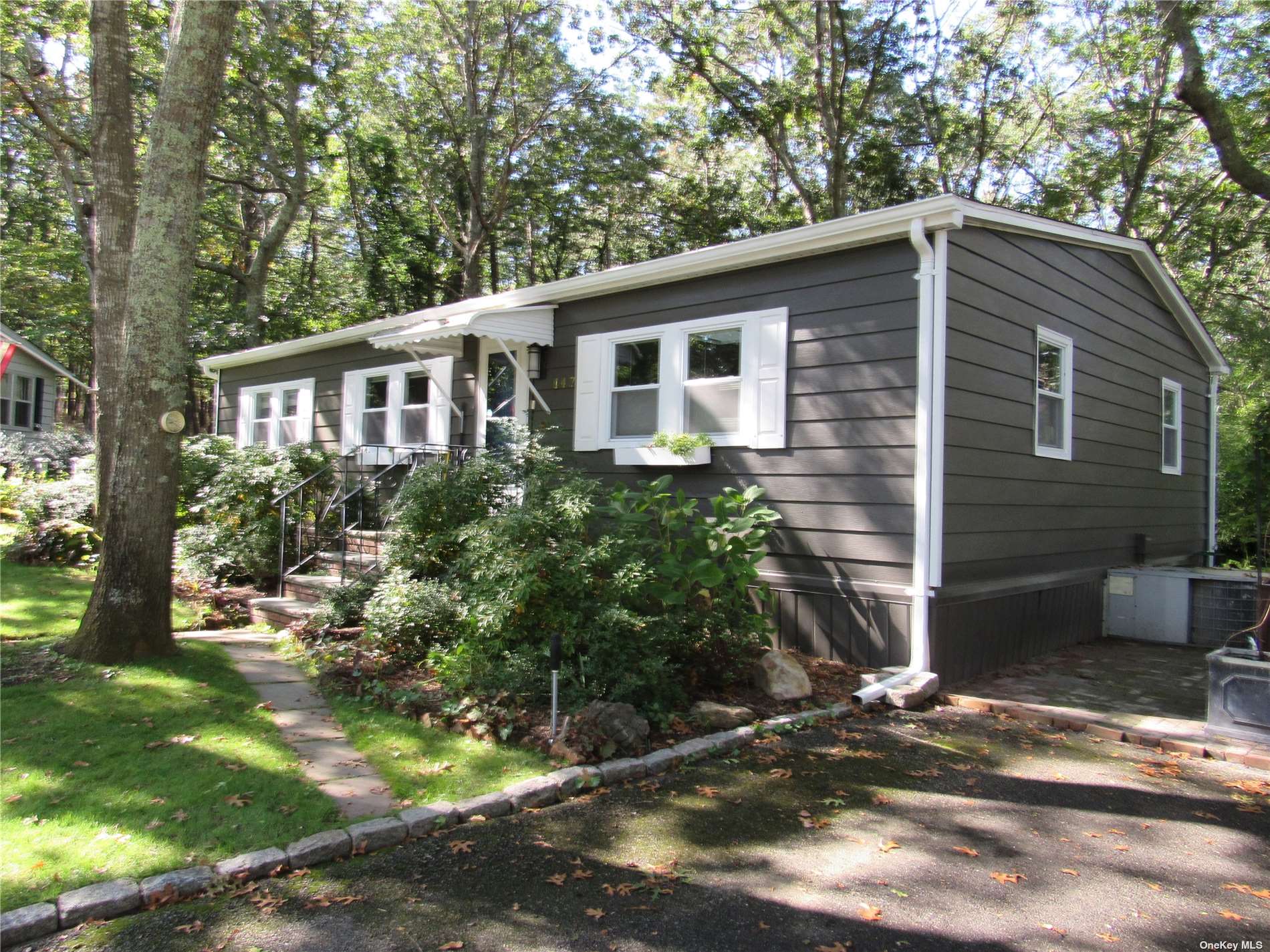 #1 photo, 525-147 Riverleigh Avenue, 東長島 Riverhead , NY 11901