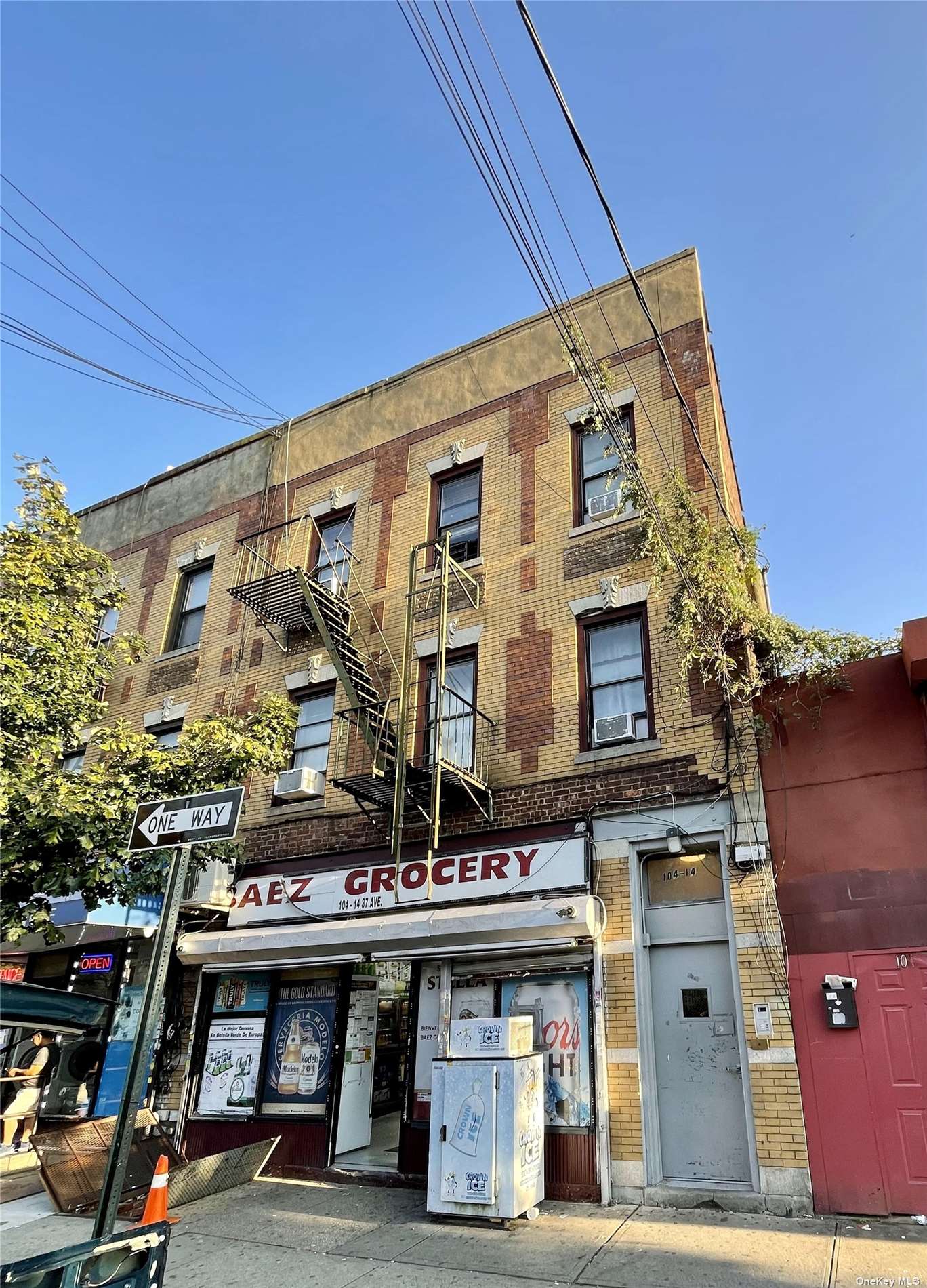 #1 photo, 104-14 37th Avenue, 皇后区 可乐娜 Corona , NY 11368