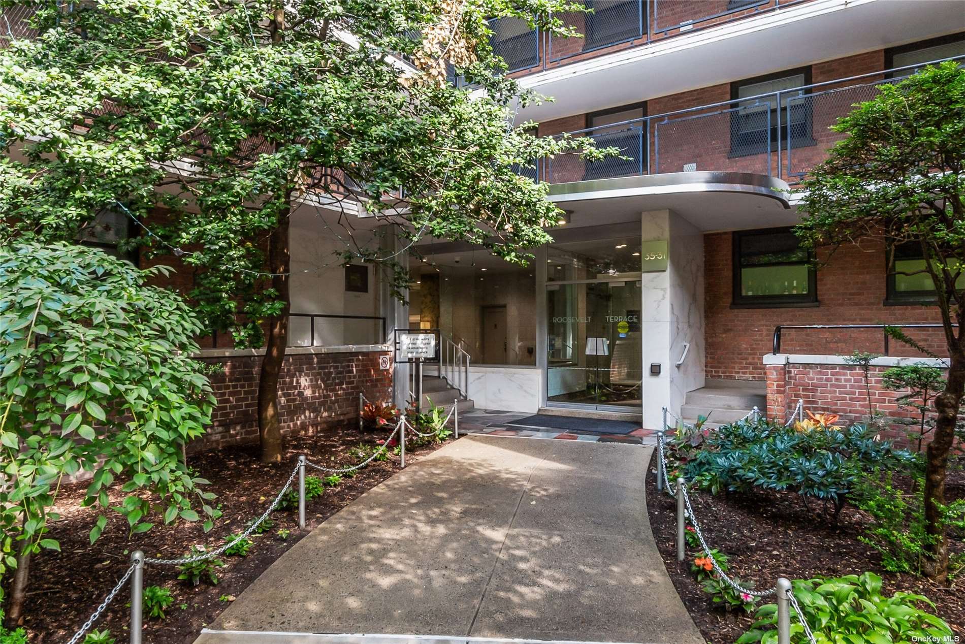 #1 photo, 35-31 85th Street, 皇后区 杰克逊高地 Jackson Heights , NY 11372