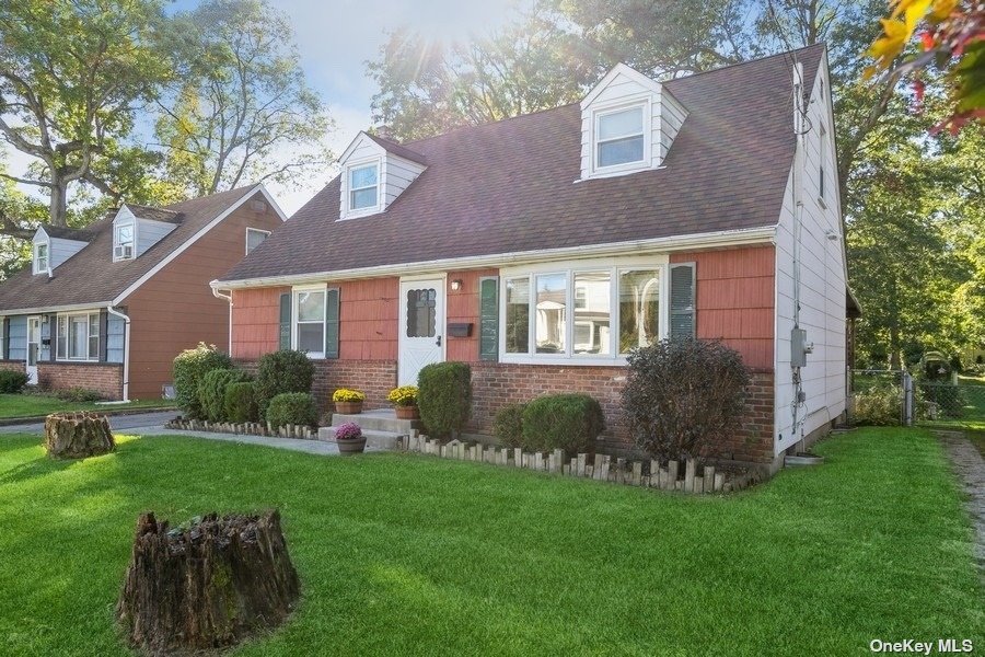 #1 photo, 49 Kilburn Avenue, Huntington Station , NY 11746