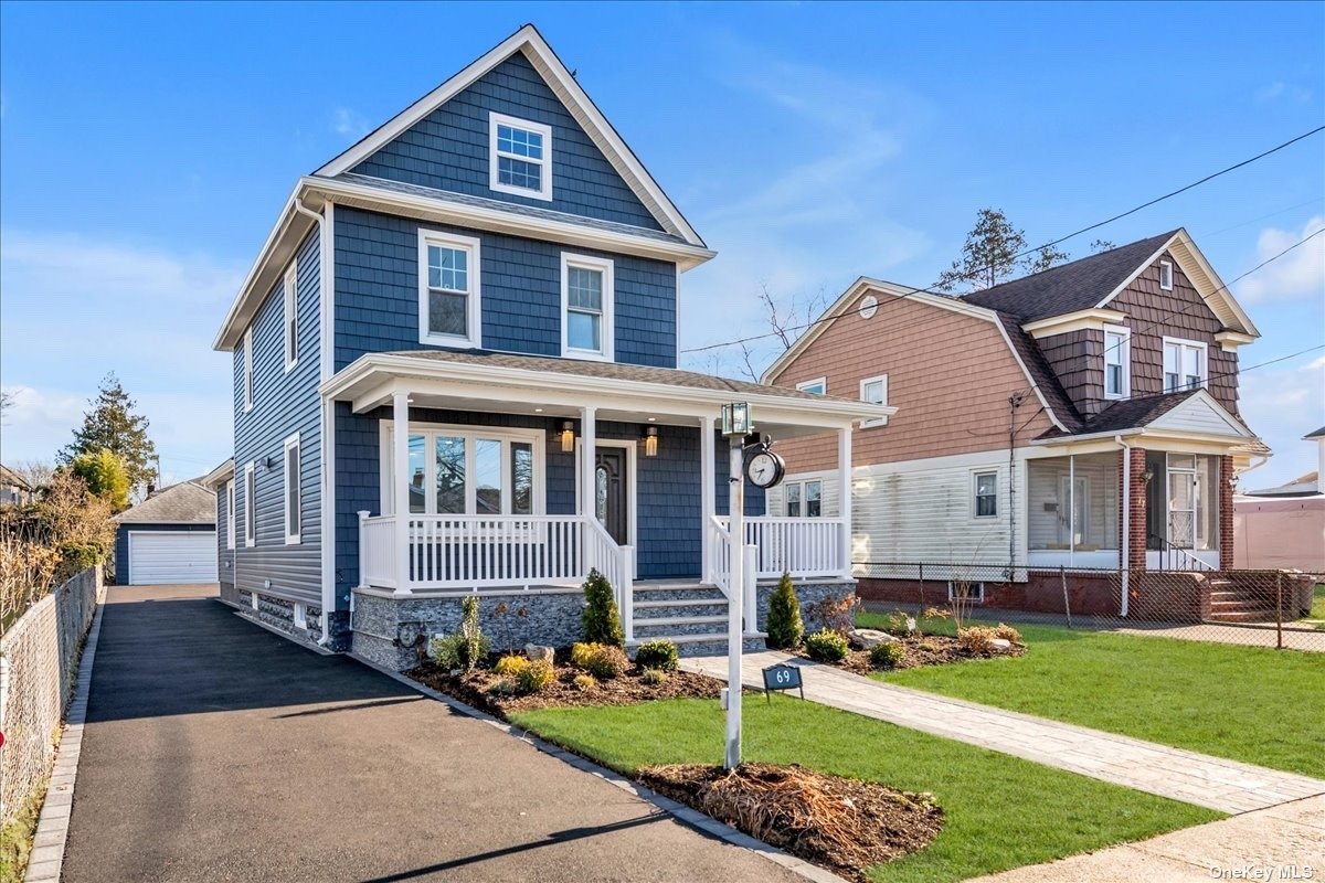 #1 photo, 69 Hallock Street, 长岛 Farmingdale , NY 11735