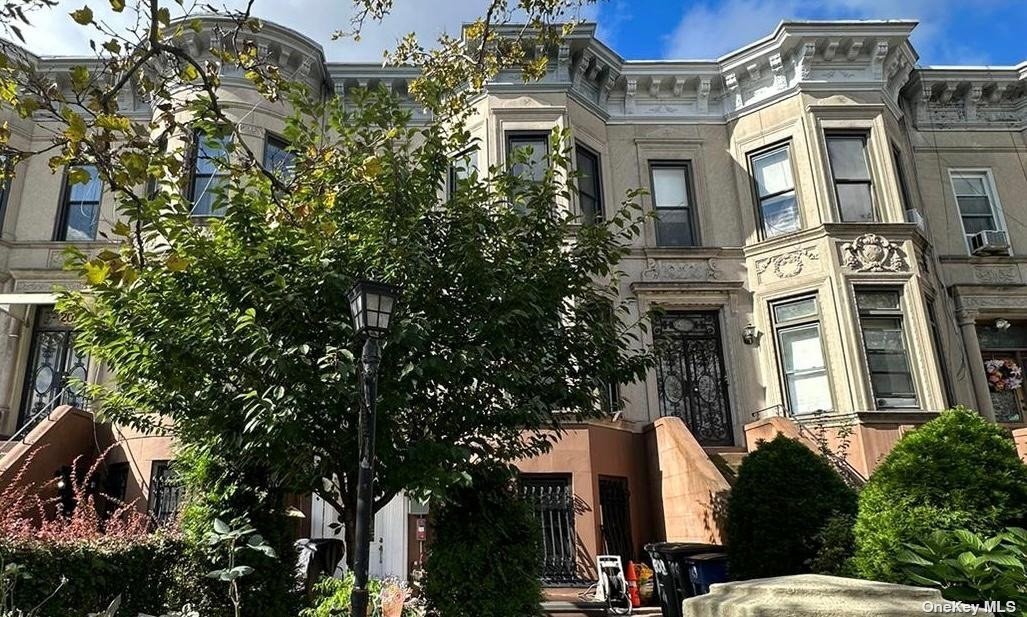 #1 photo, 200 Ocean Parkway, 布鲁克林 肯辛顿 Kensington (Brooklyn) , NY 11218